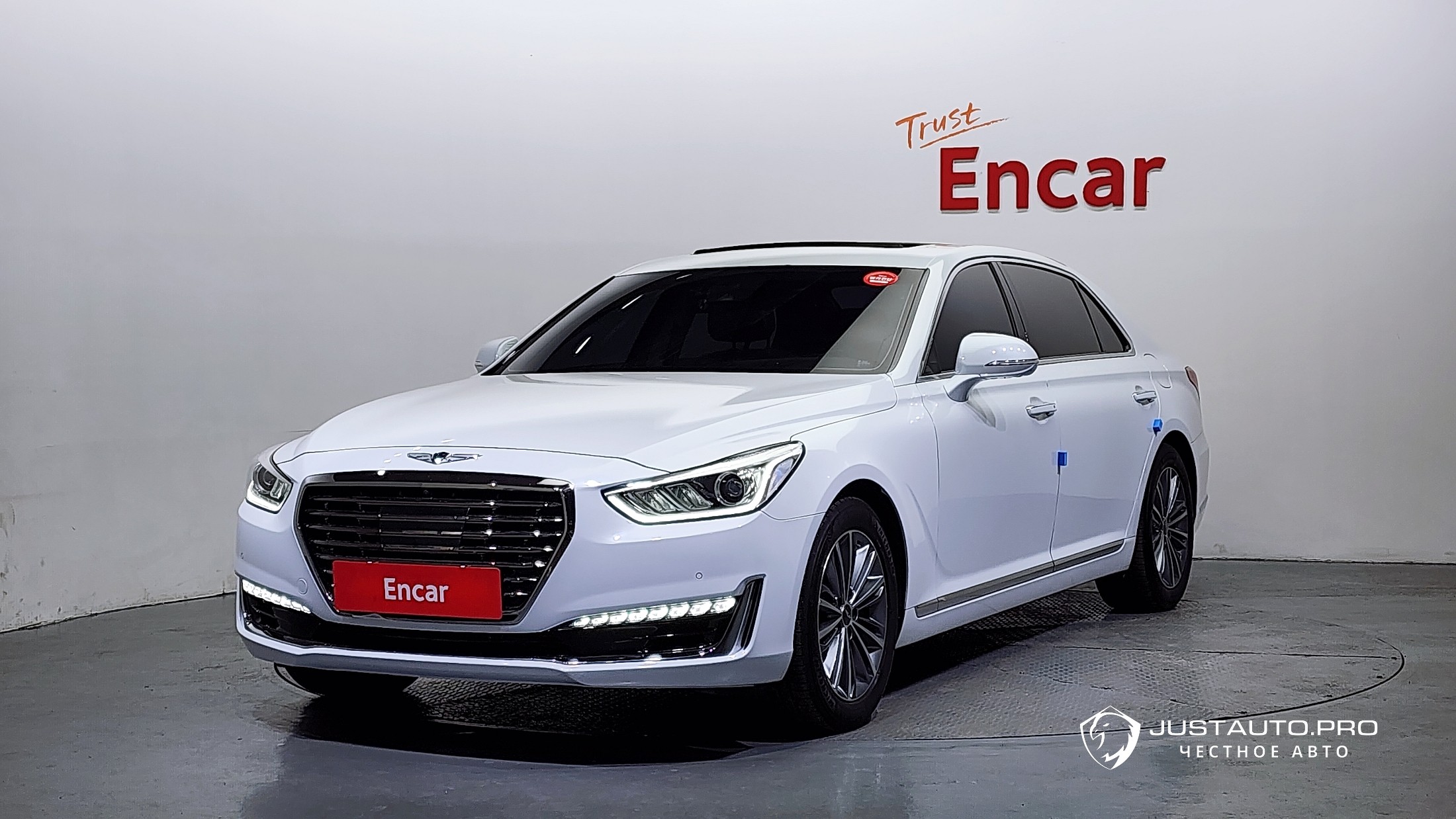 Автомобиль Genesis EQ900