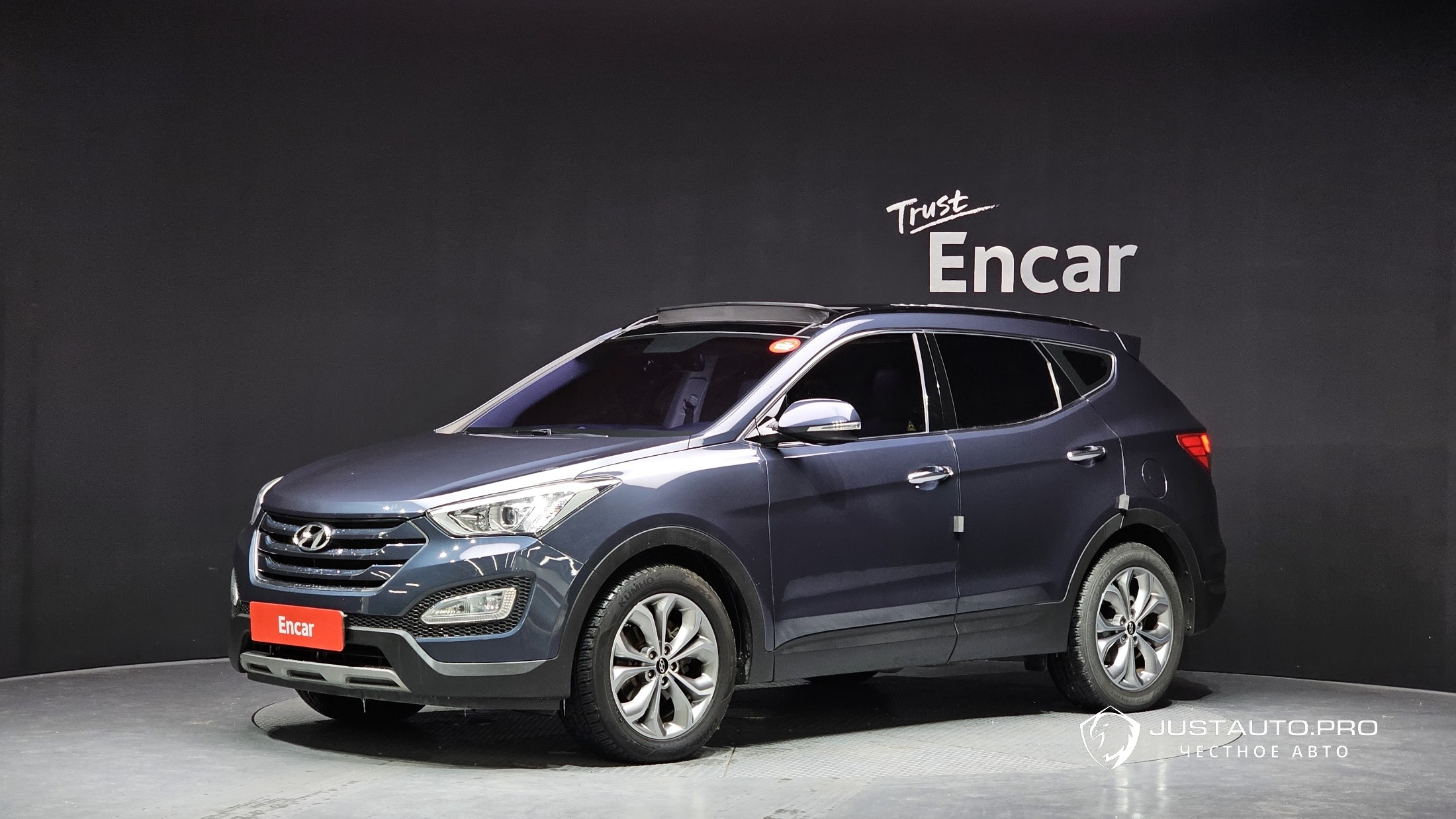 Автомобиль Hyundai Santafe
