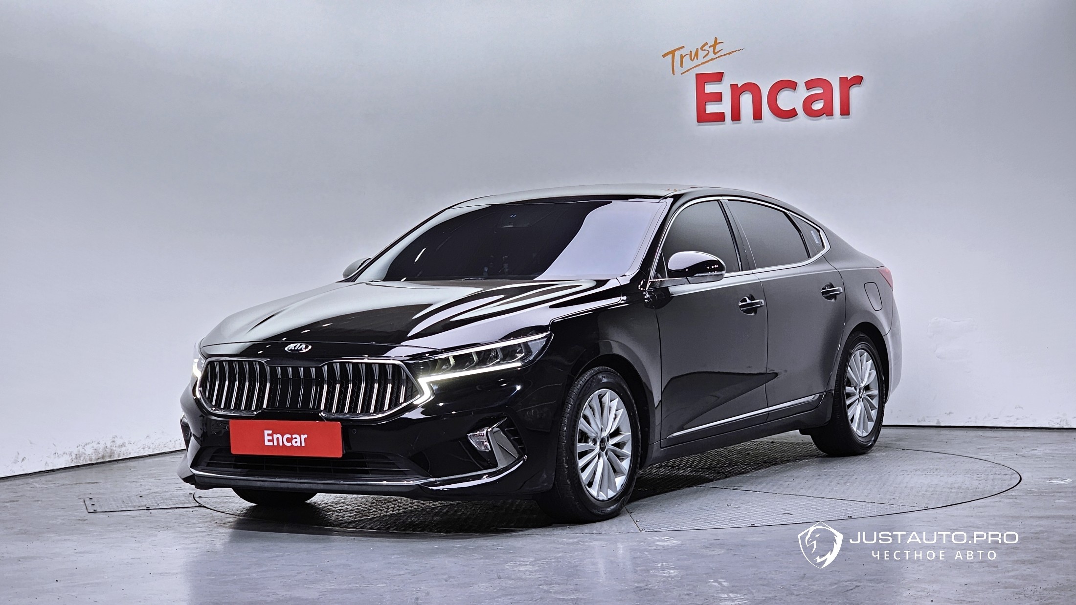 Автомобиль Kia K7