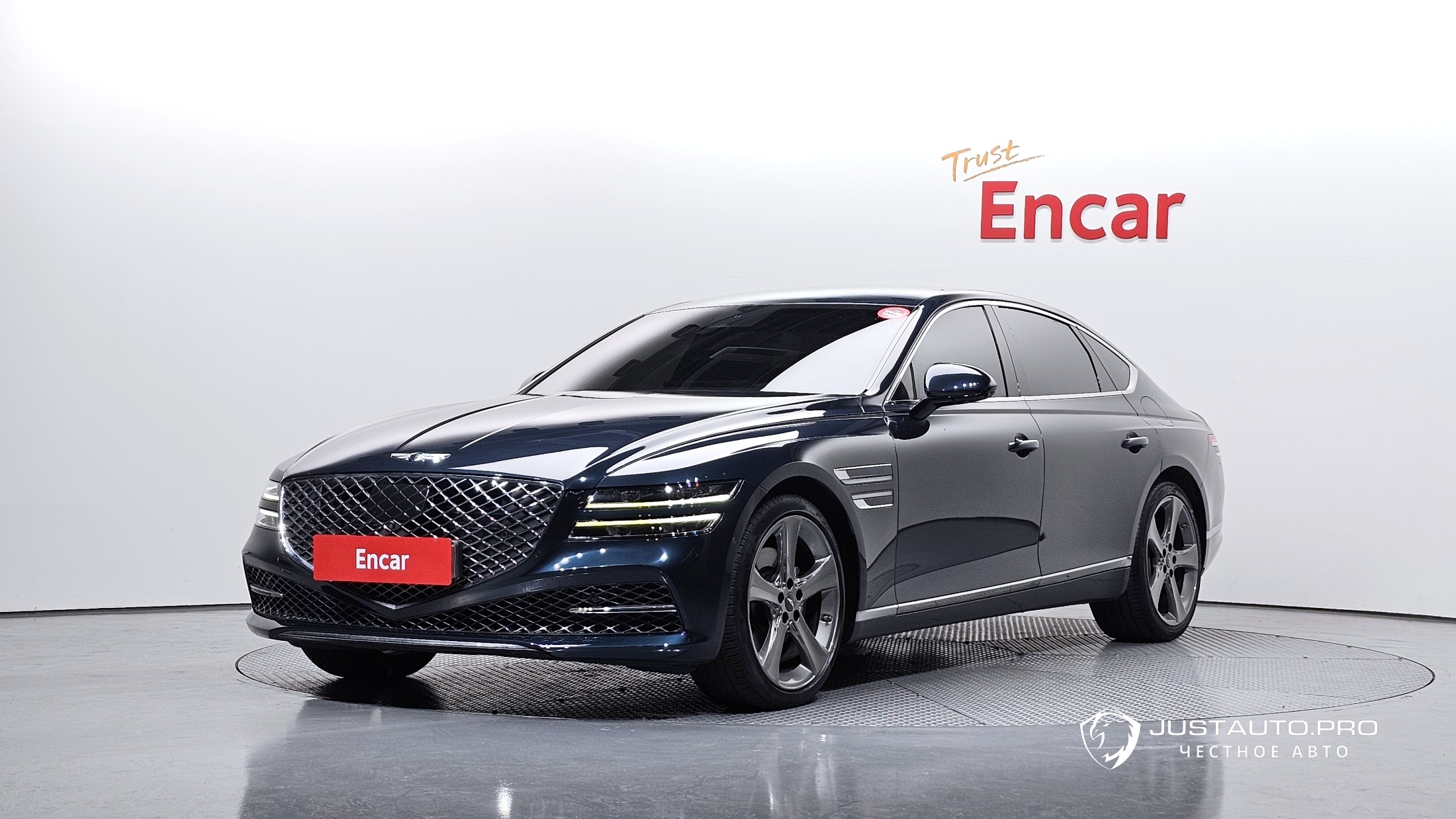 Автомобиль Genesis G80