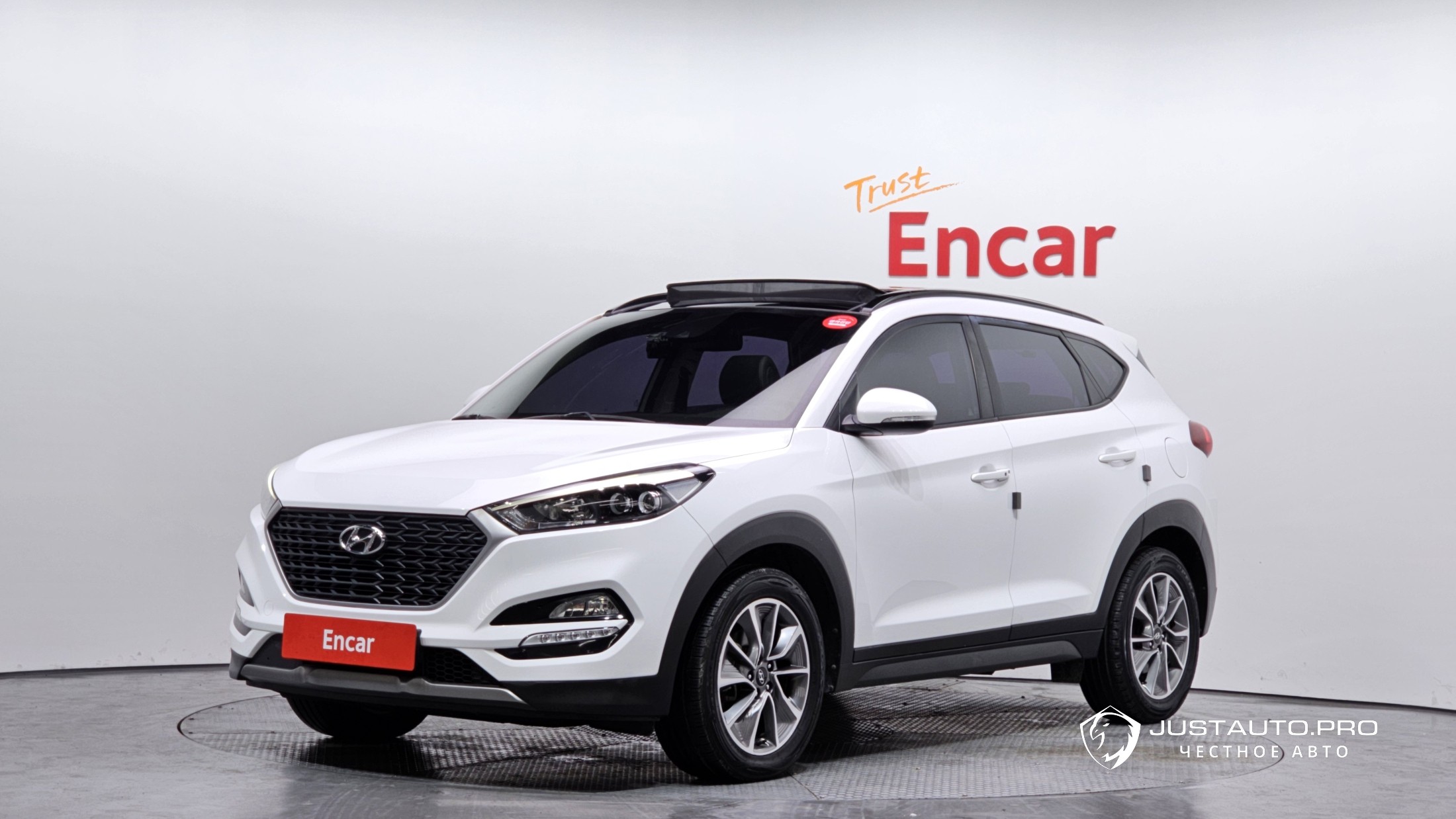 Автомобиль Hyundai Tucson