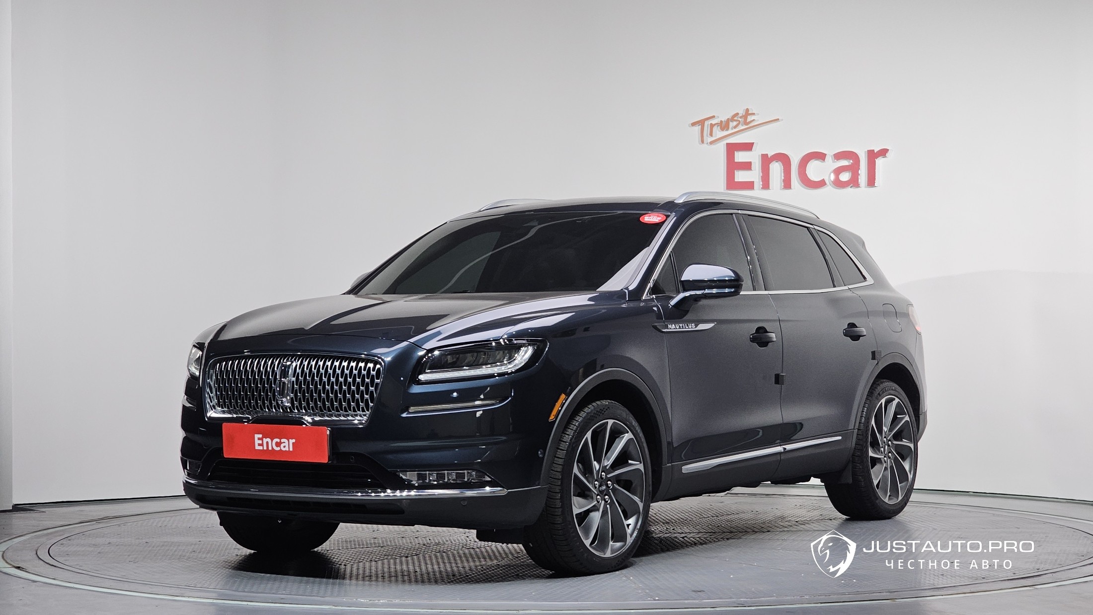 Автомобиль Lincoln Nautilus