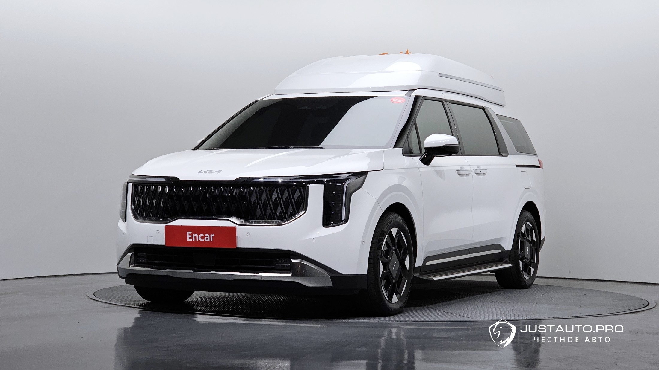 Автомобиль Kia Canival