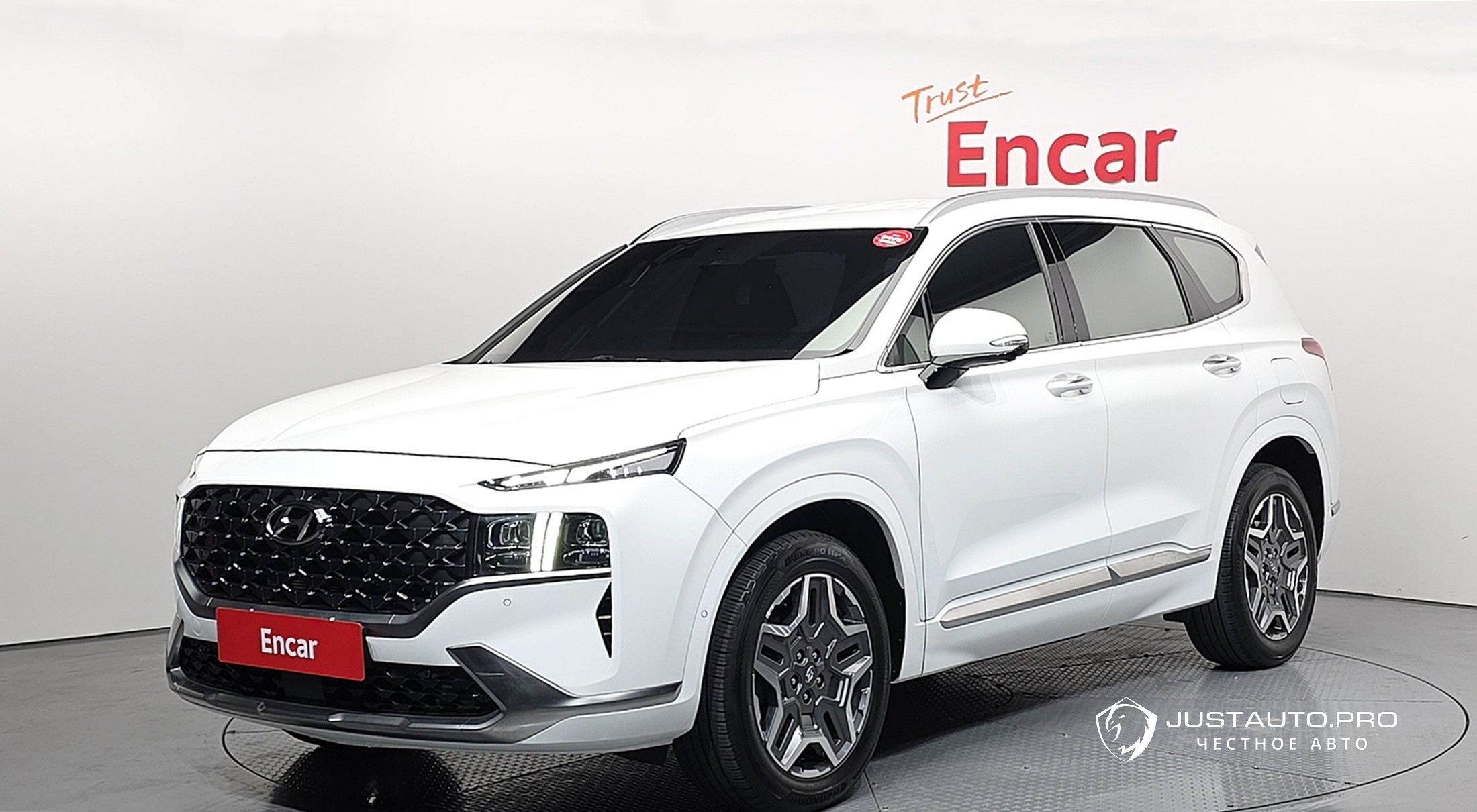 Автомобиль Hyundai Santafe