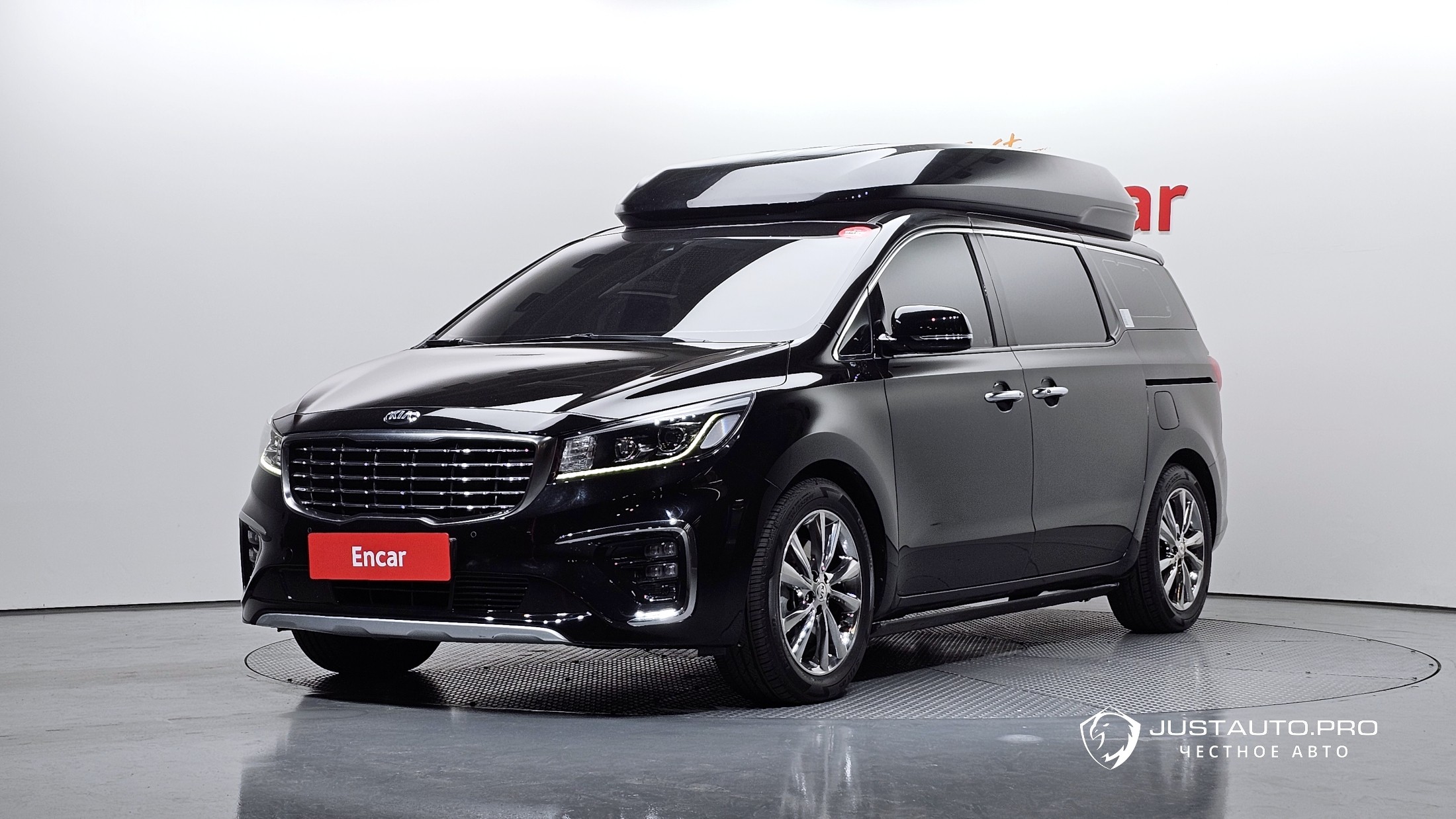 Автомобиль Kia Canival