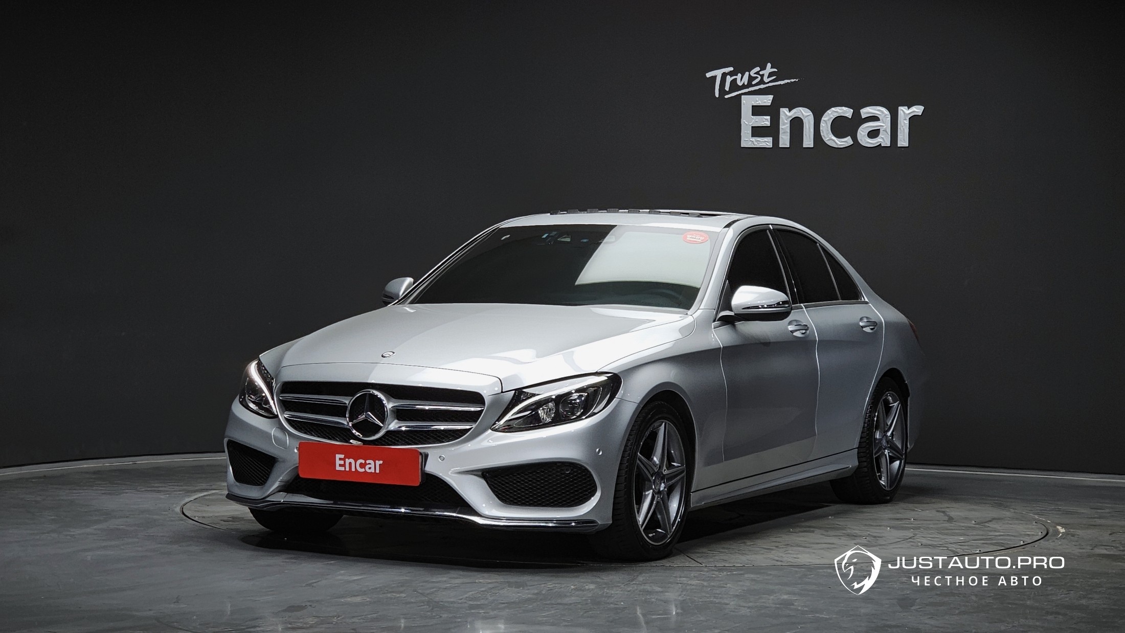 Автомобиль Mercedes-Benz C-Class