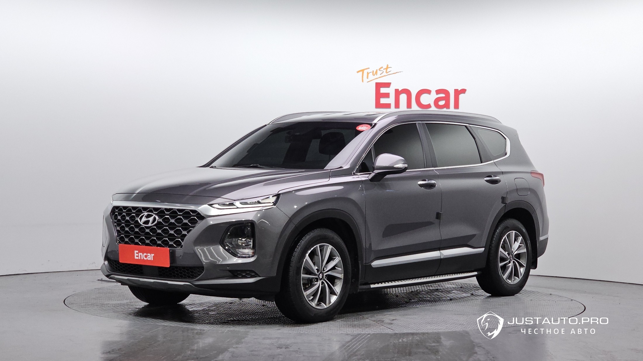 Автомобиль Hyundai Santafe