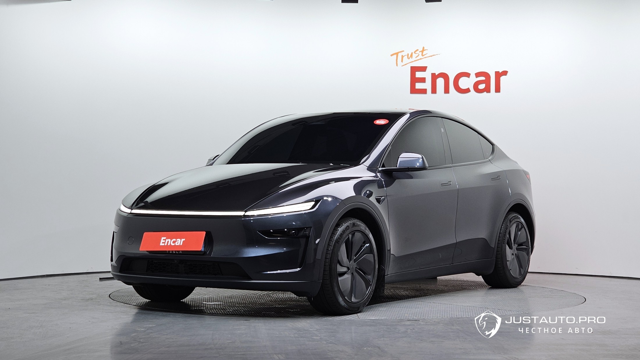 Автомобиль Tesla Model Y