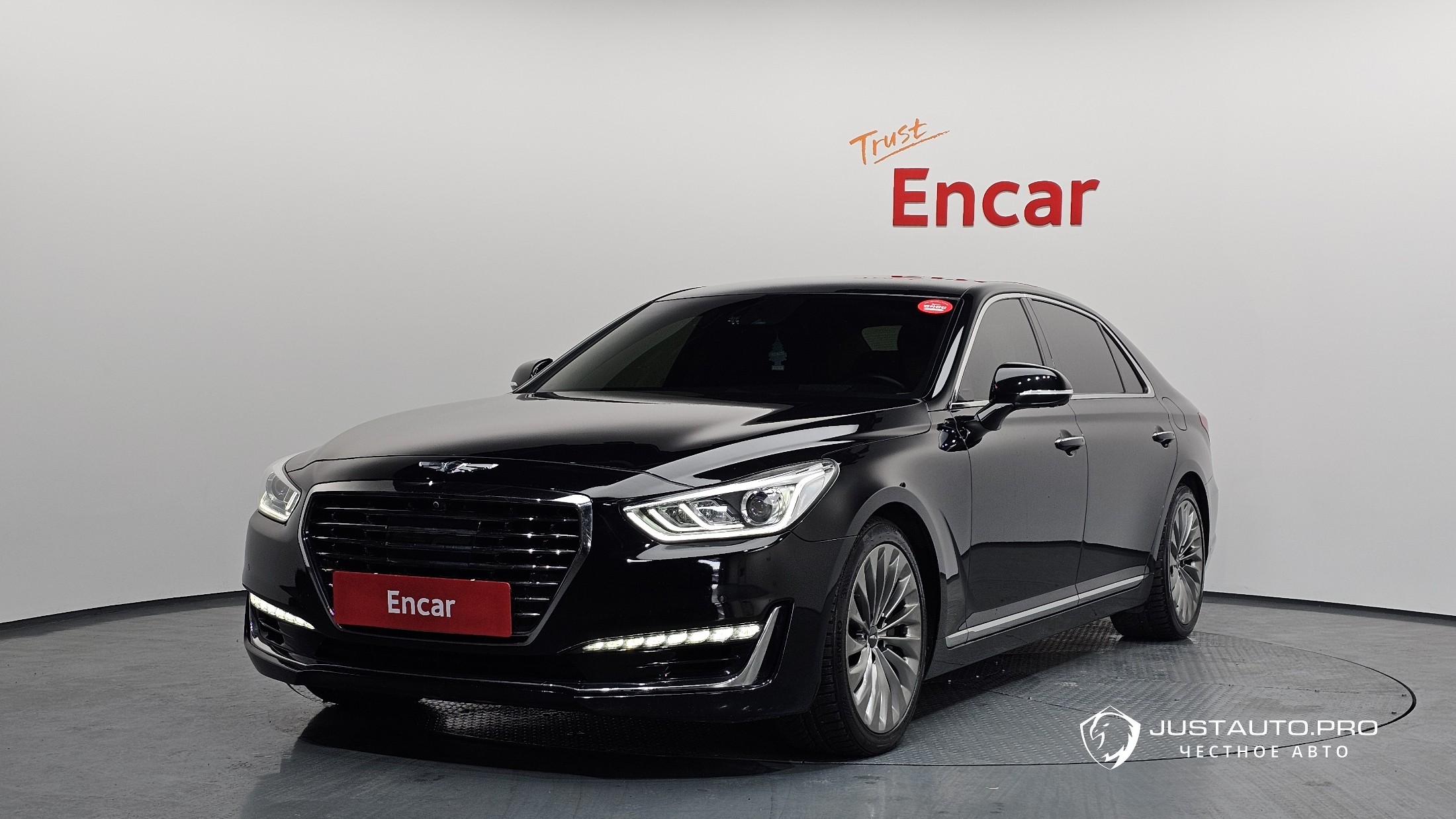 Автомобиль Genesis EQ900