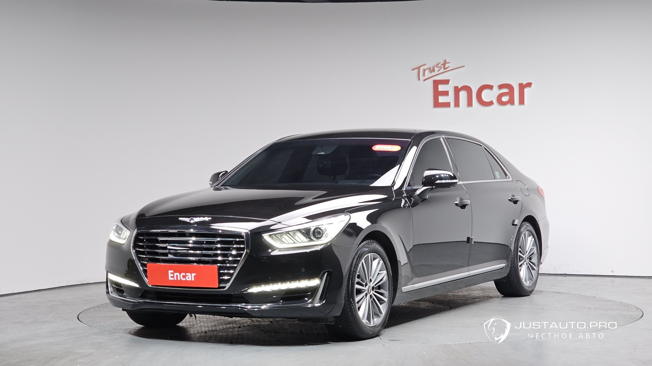 Автомобиль Genesis EQ900