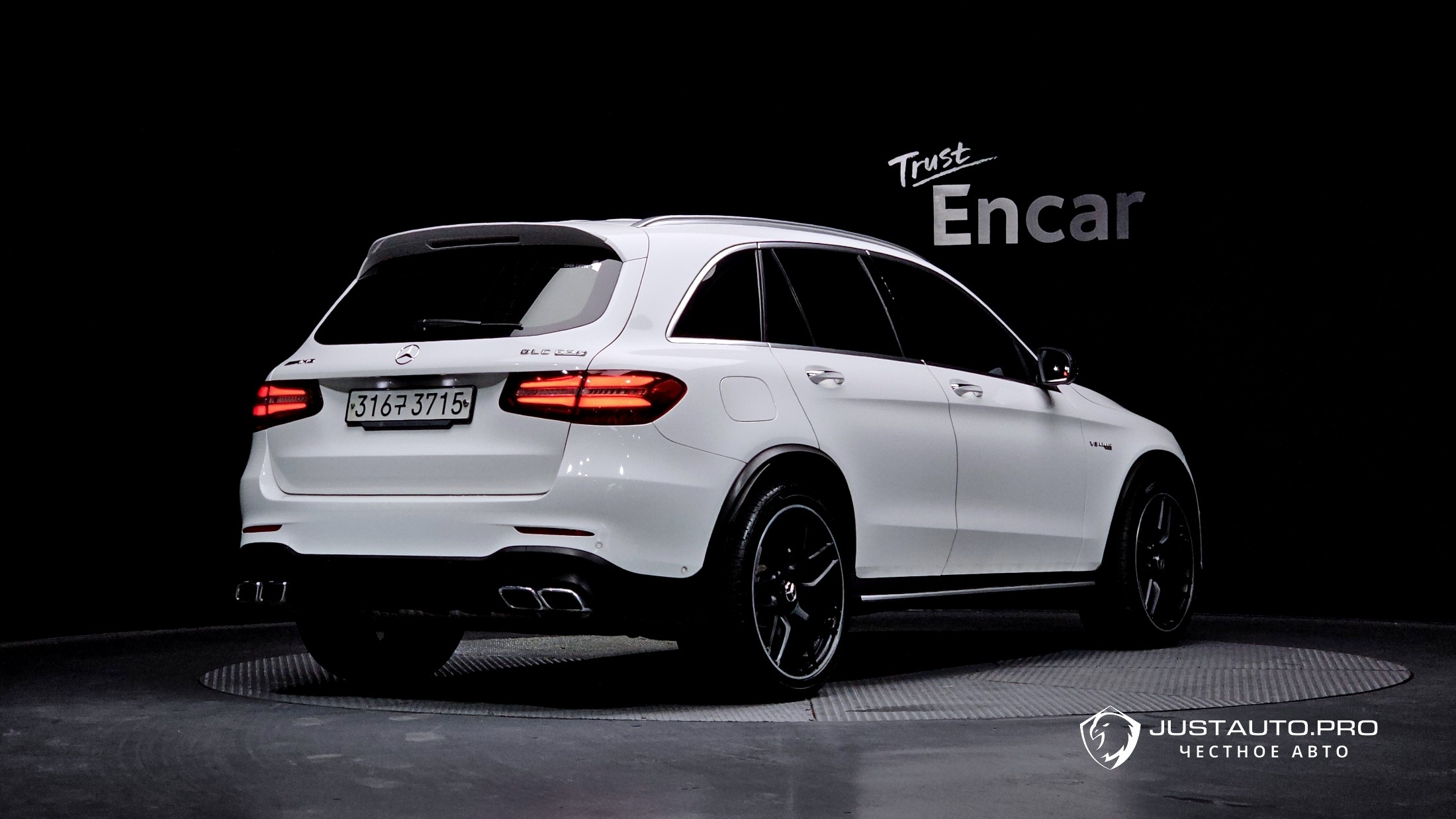 Автомобиль Mercedes-Benz GLC-Class