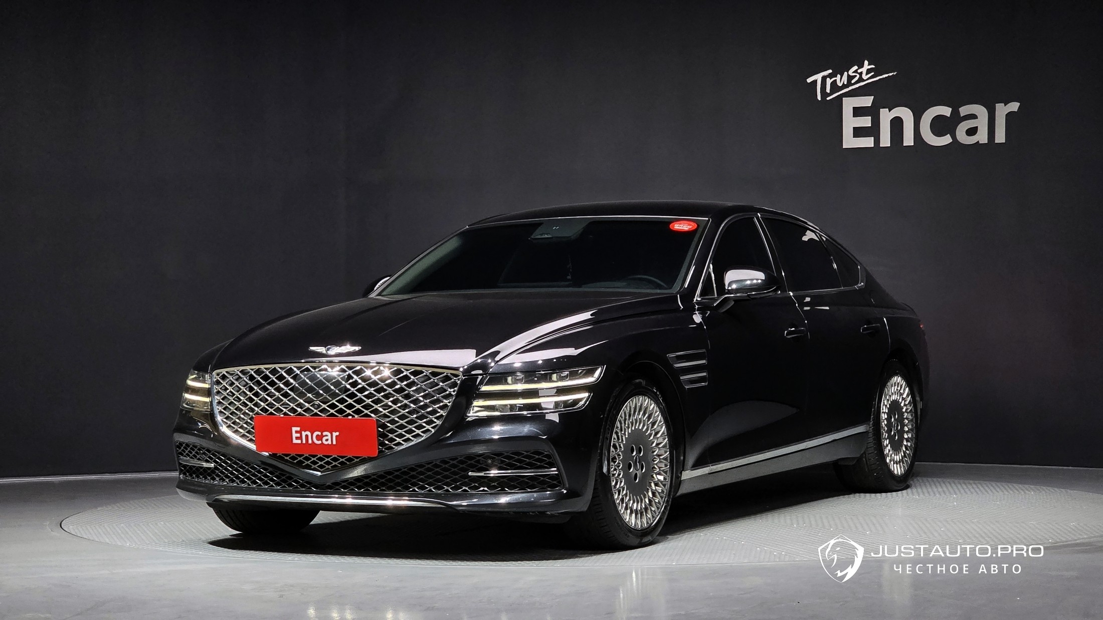 Автомобиль Genesis G80