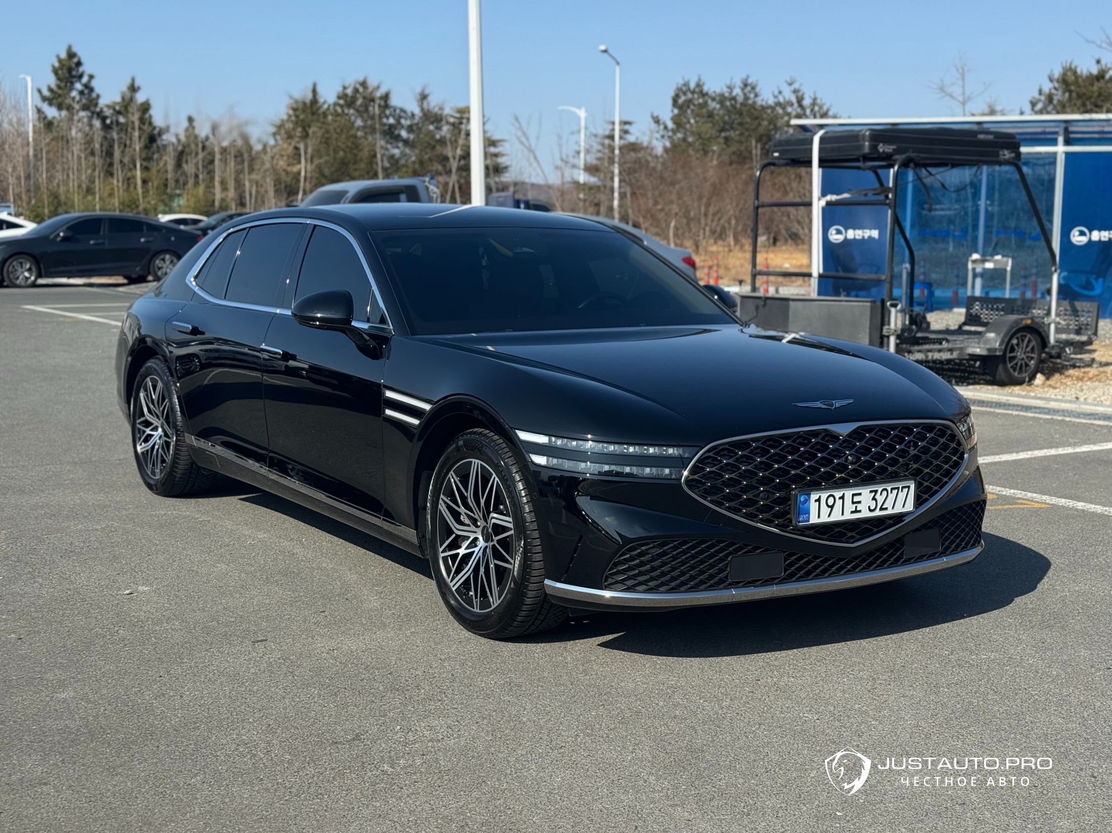 Автомобиль Genesis G90