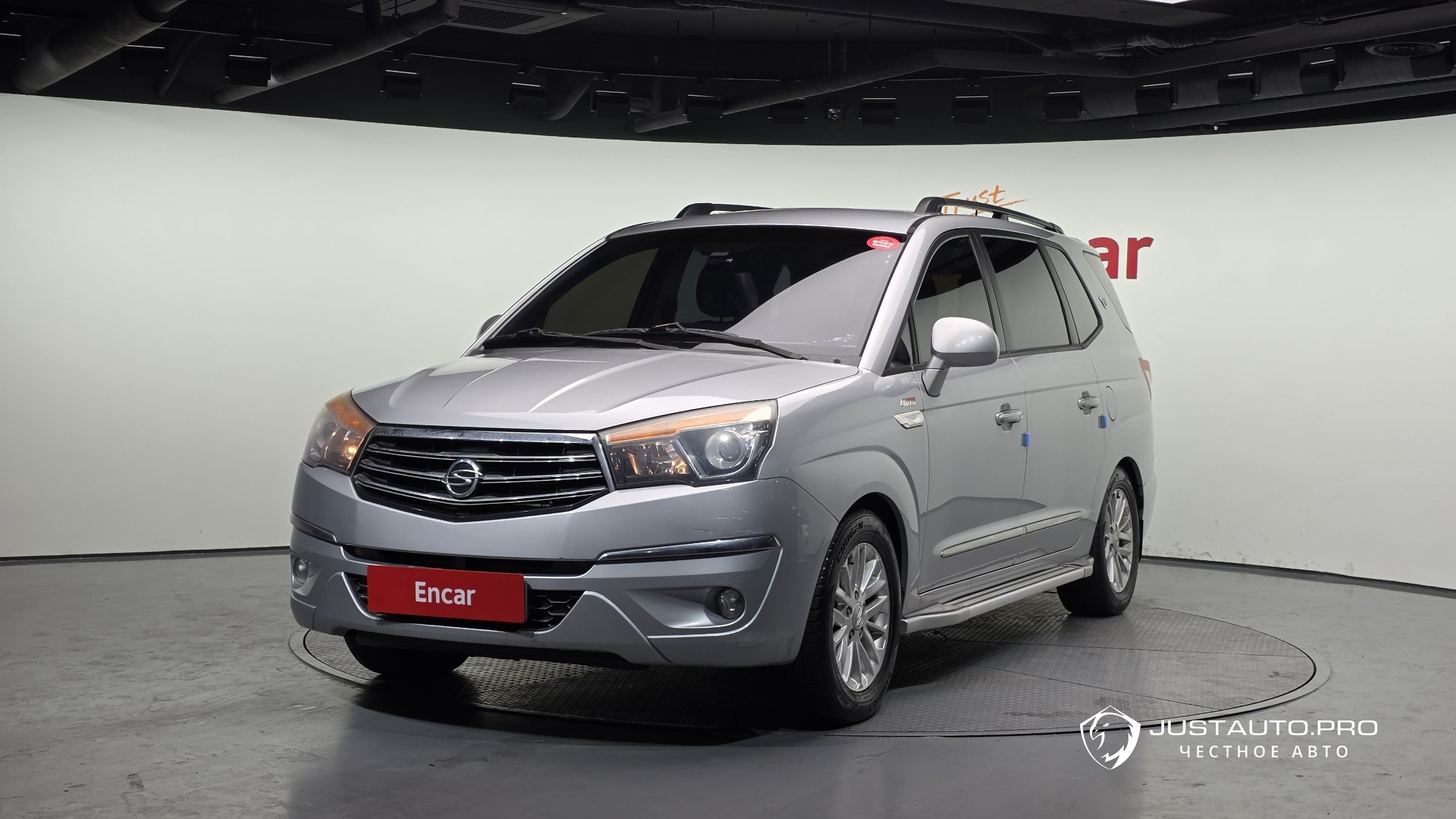 Автомобиль KG_Mobility_Ssangyong KORANDO