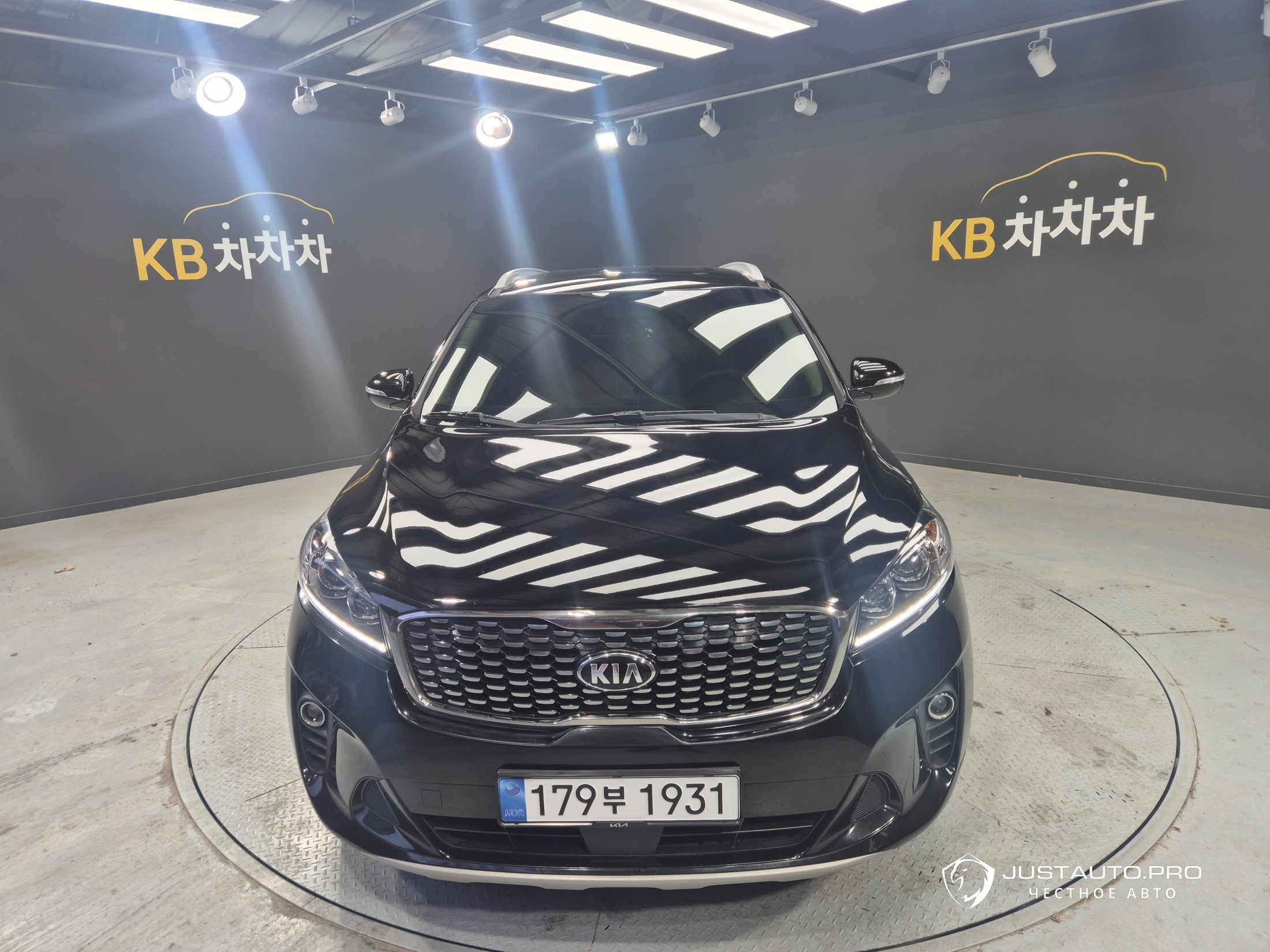 Автомобиль Kia Sorento