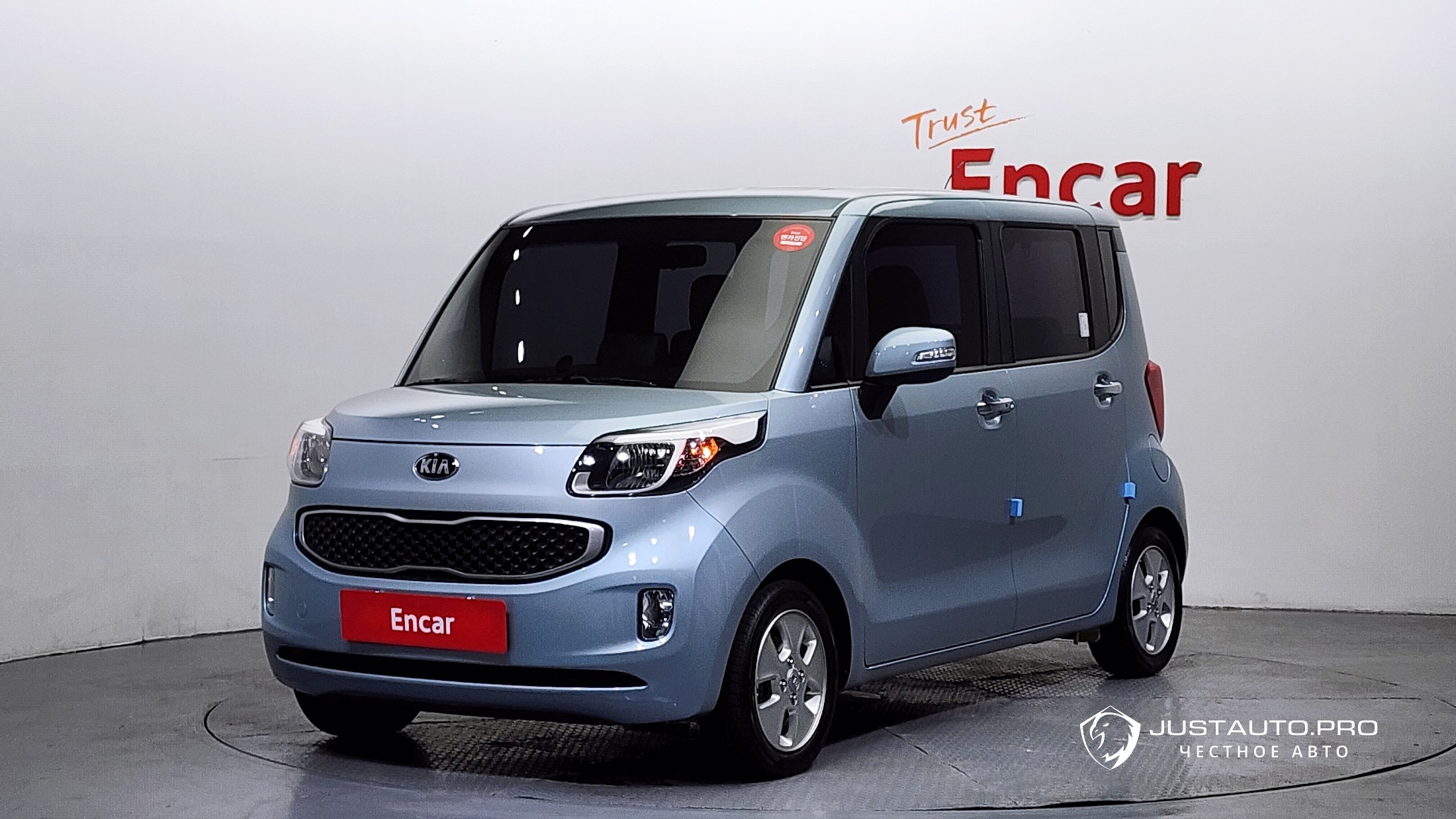 Автомобиль Kia RAY