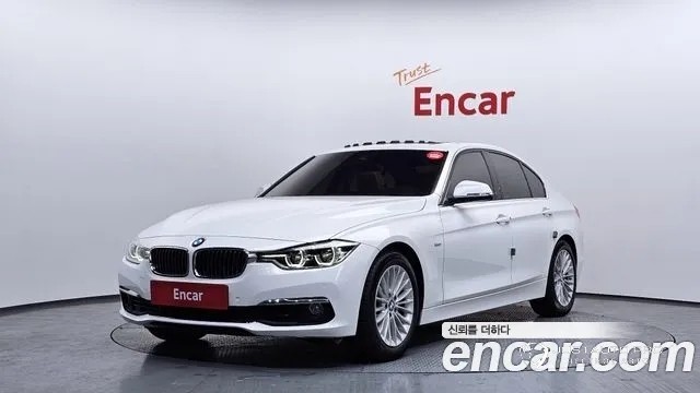 Автомобиль BMW 3-Series