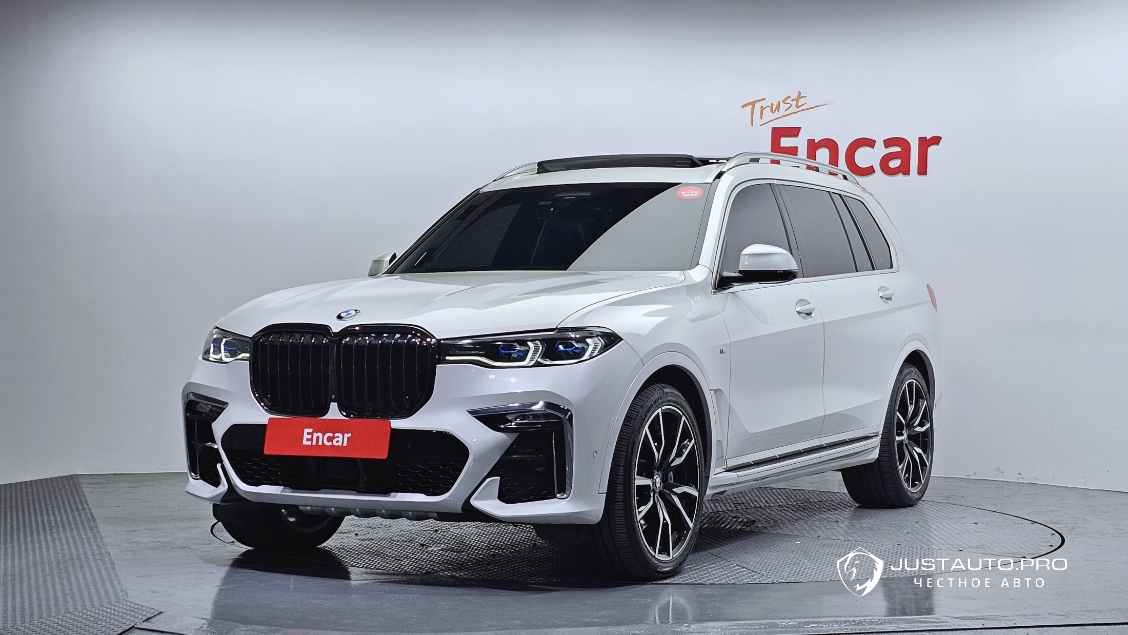 Автомобиль BMW X7