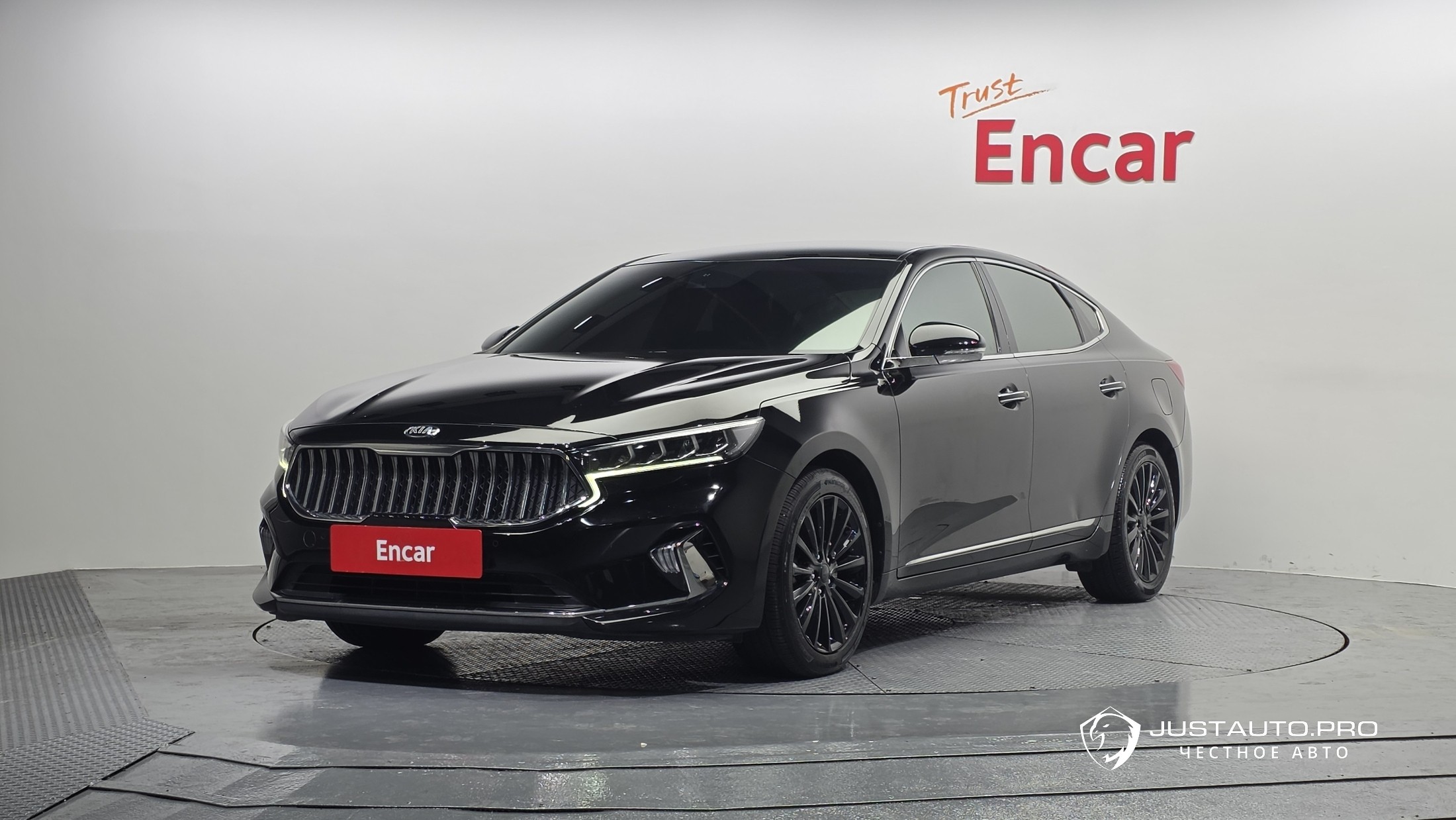 Автомобиль Kia K7