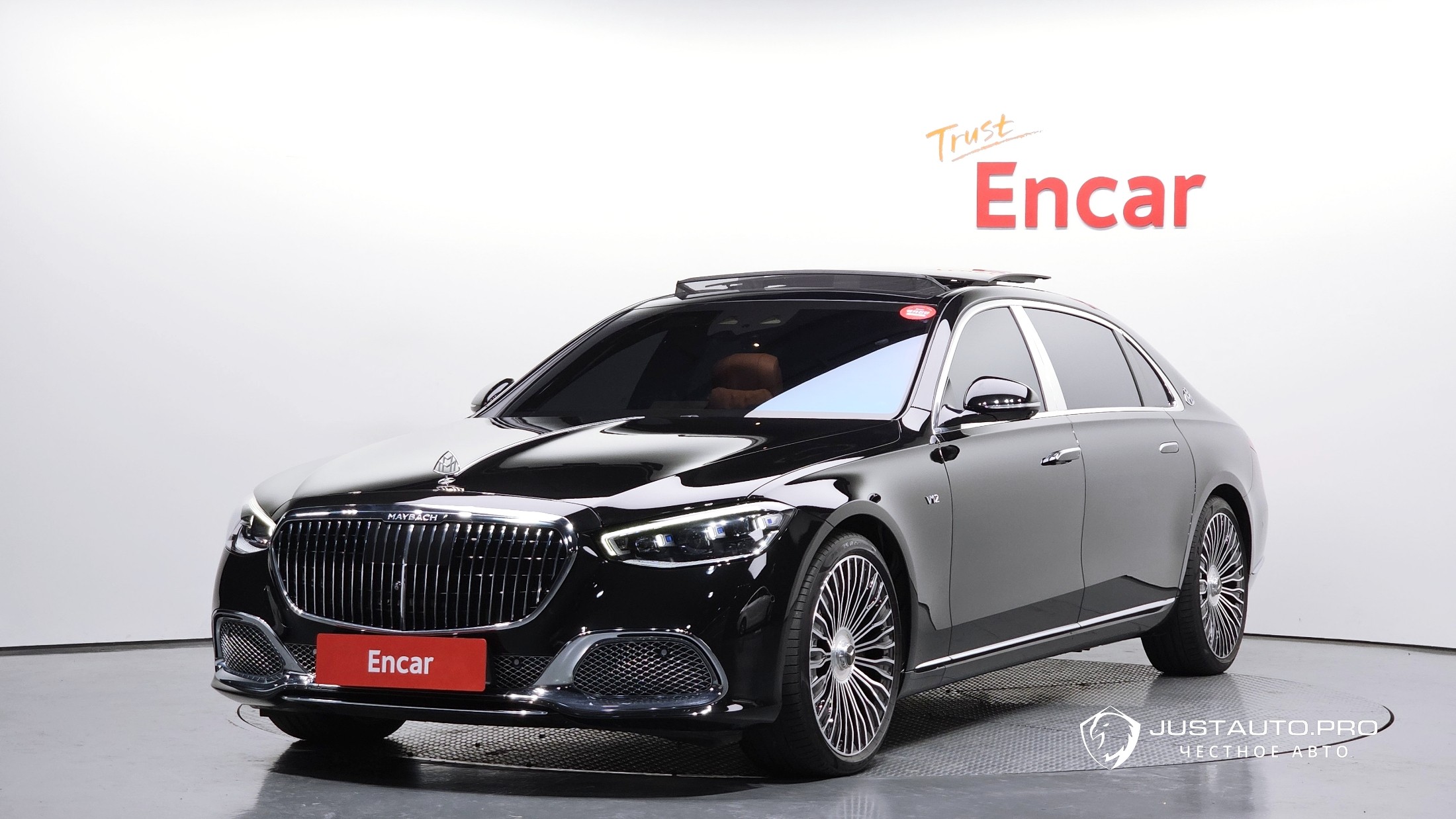 Автомобиль Mercedes-Benz S-Class