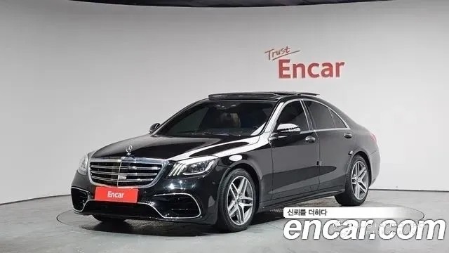 Автомобиль Mercedes-Benz S-Class