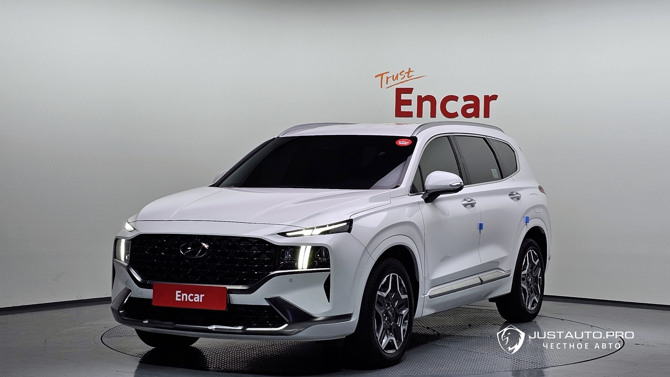 Автомобиль Hyundai Santafe