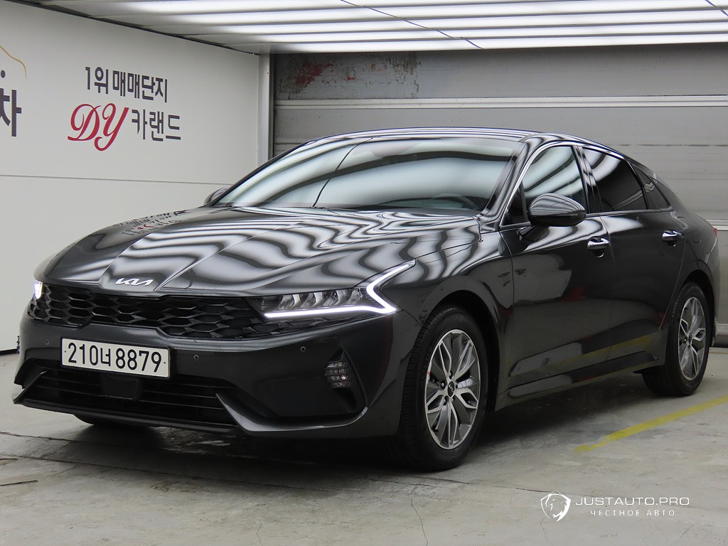 Автомобиль Kia K5