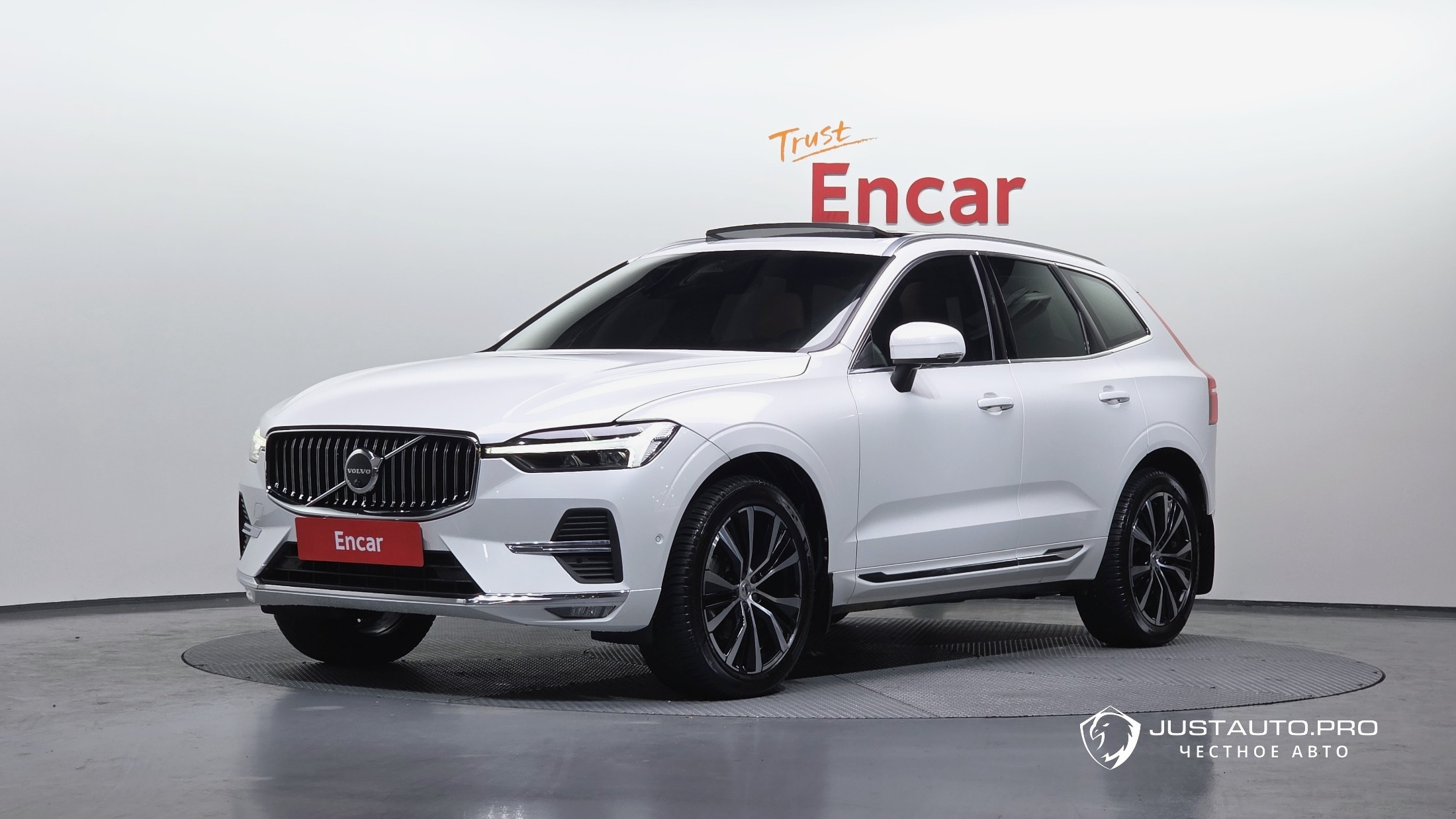 Автомобиль Volvo XC60