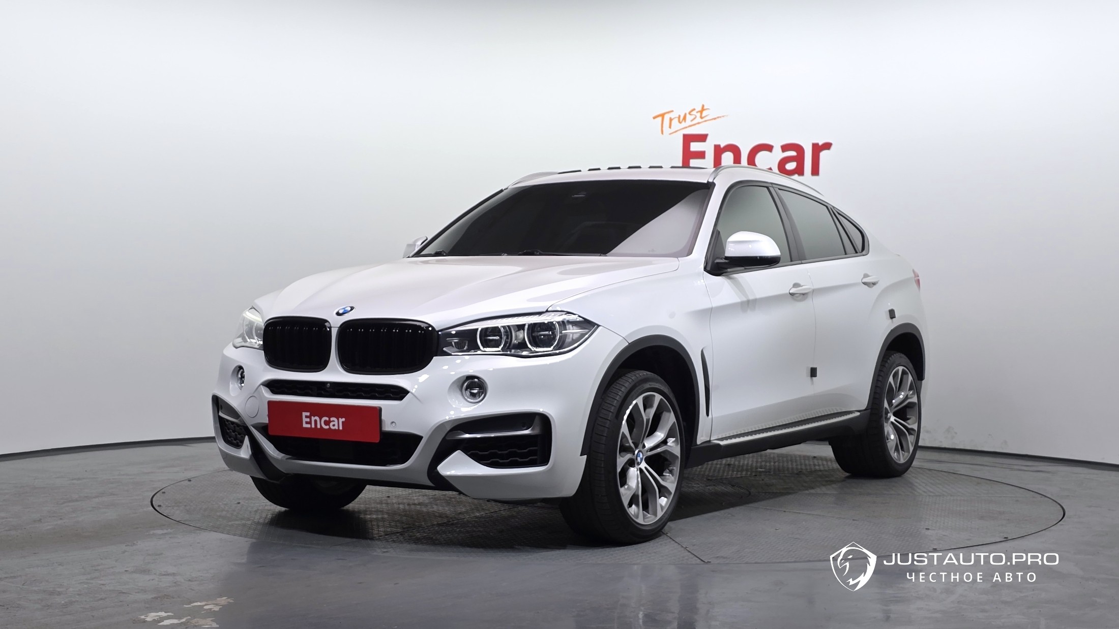 Автомобиль BMW X6