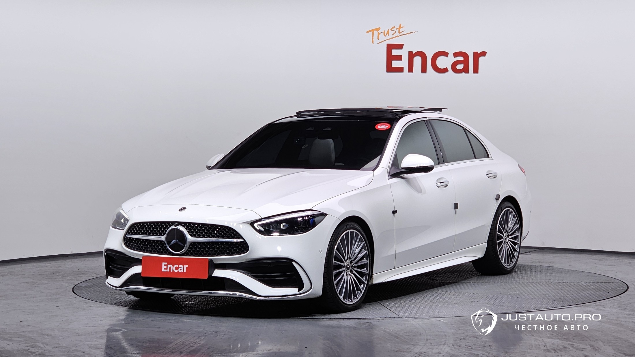 Автомобиль Mercedes-Benz C-Class