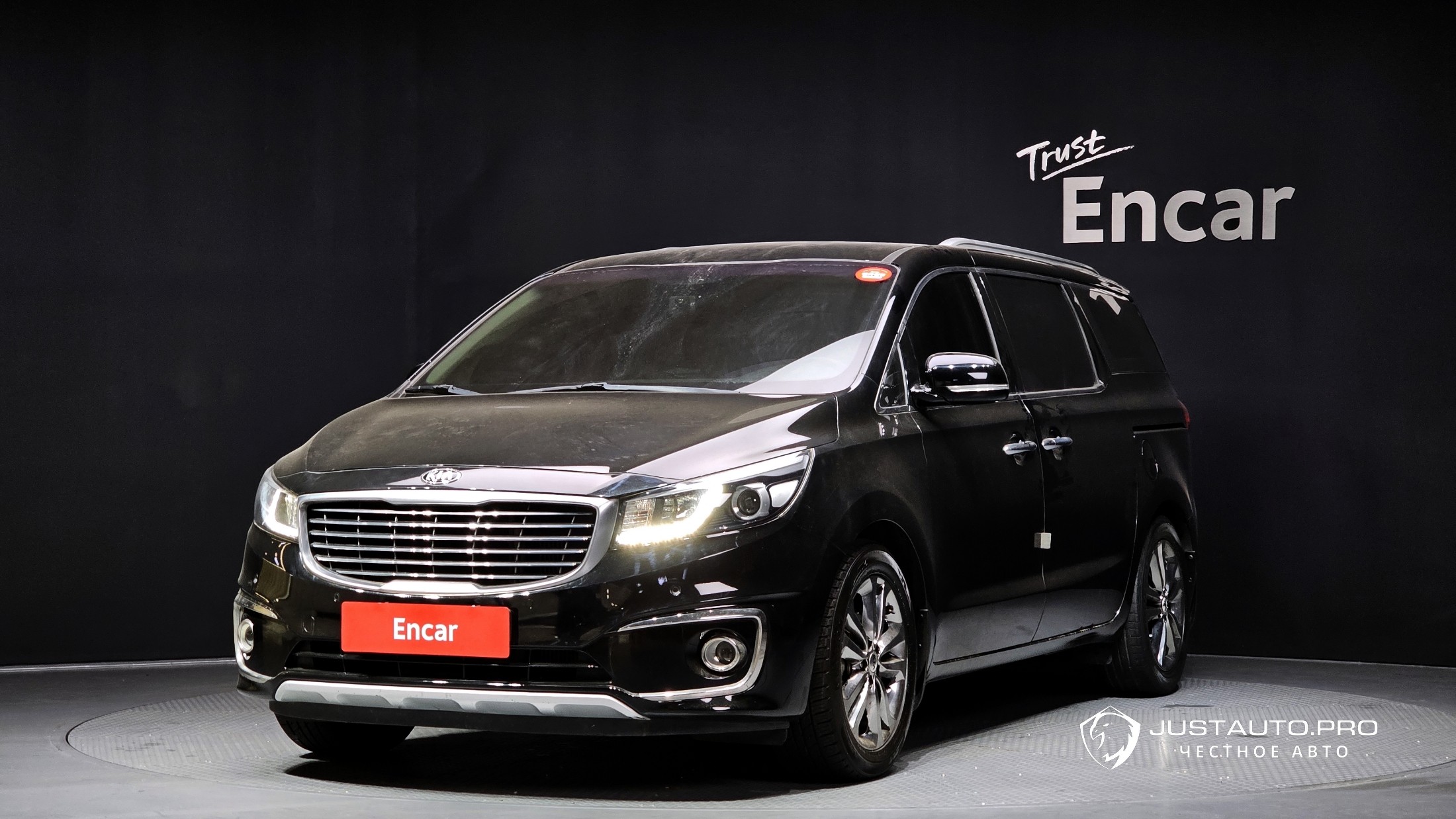 Автомобиль Kia Canival
