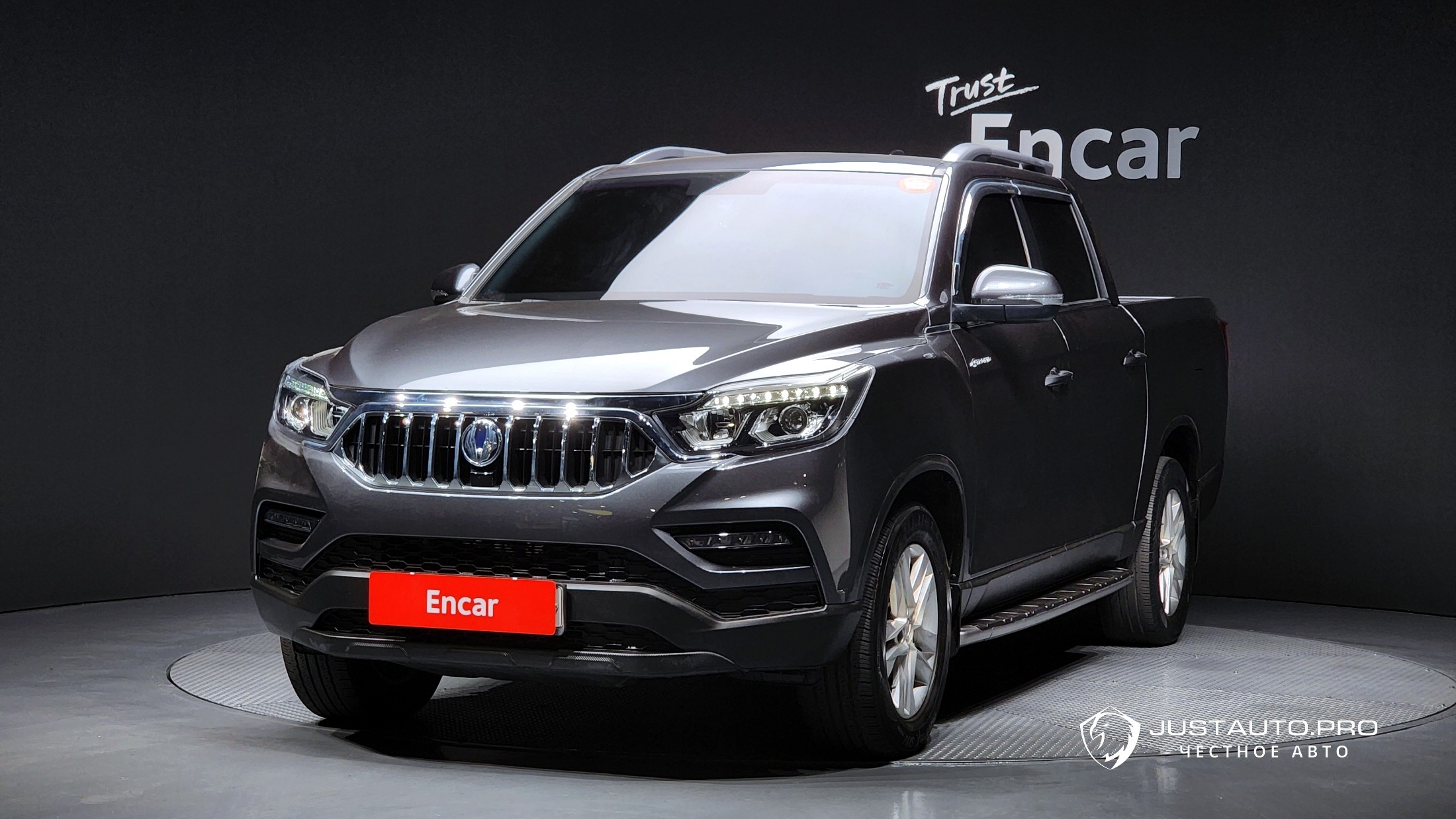 Автомобиль KG_Mobility_Ssangyong Rexton