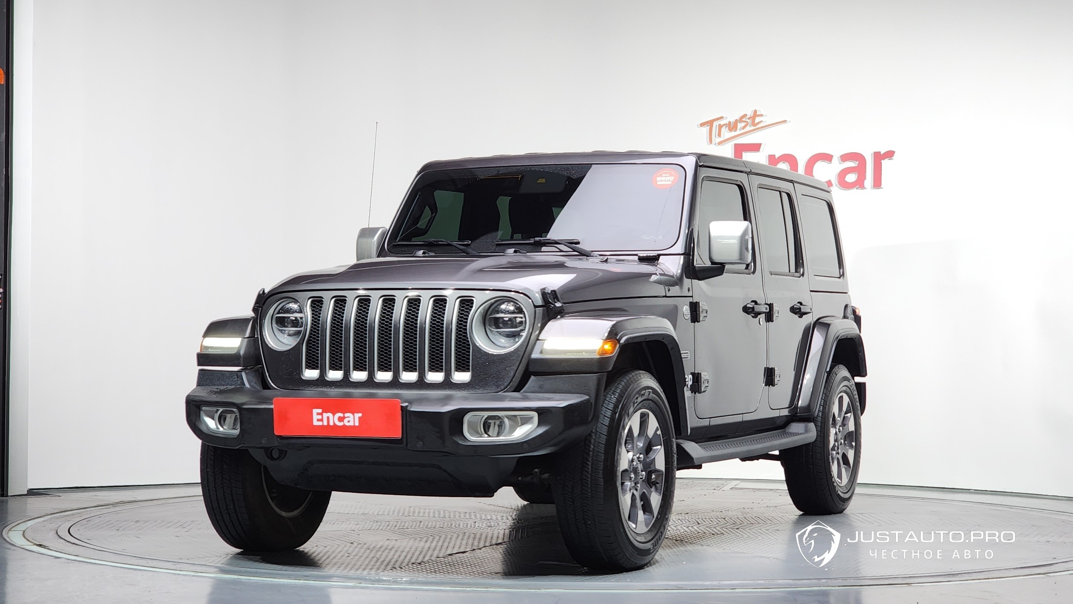 Автомобиль Jeep Wrangler