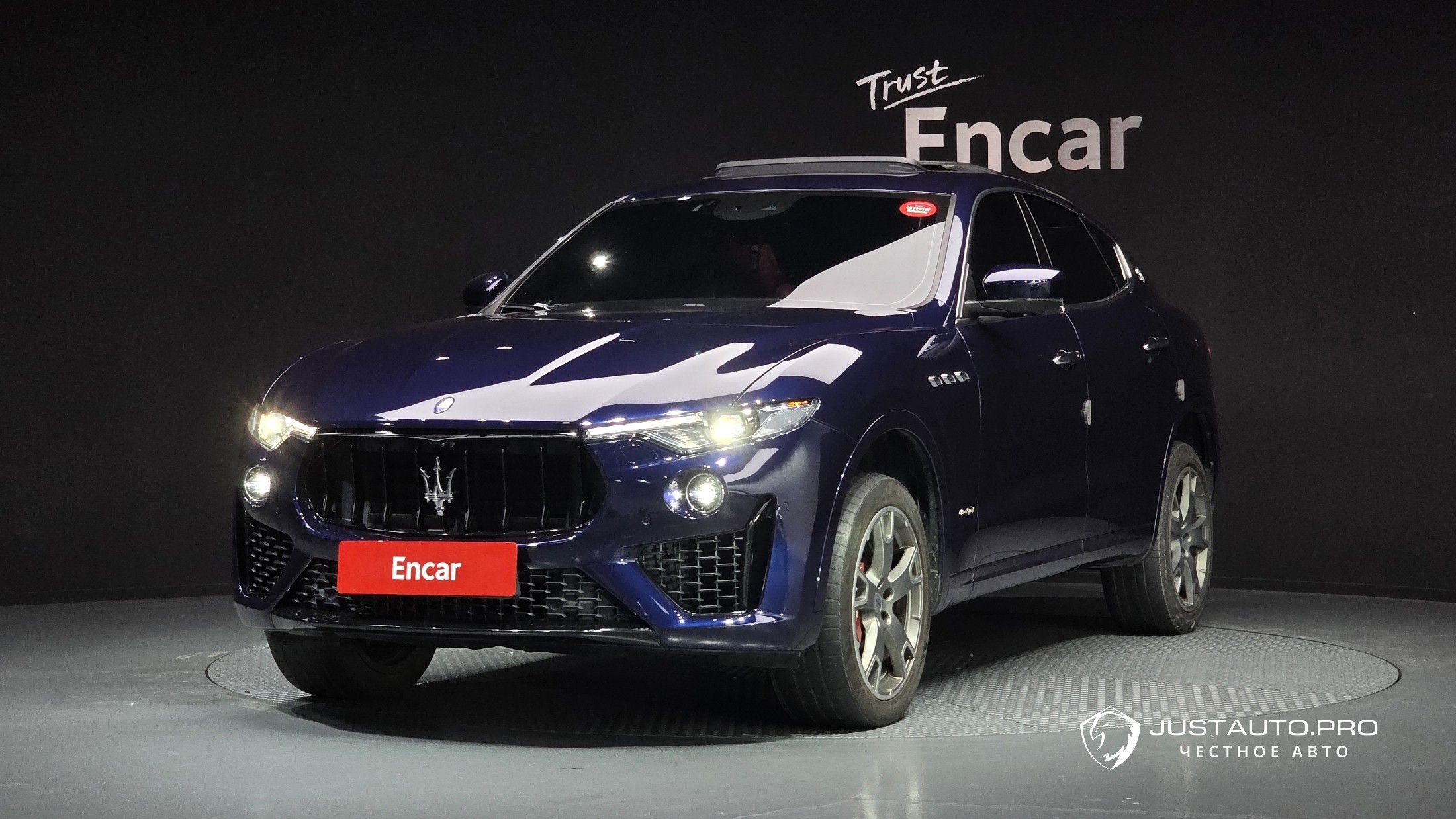 Автомобиль Maserati Levante