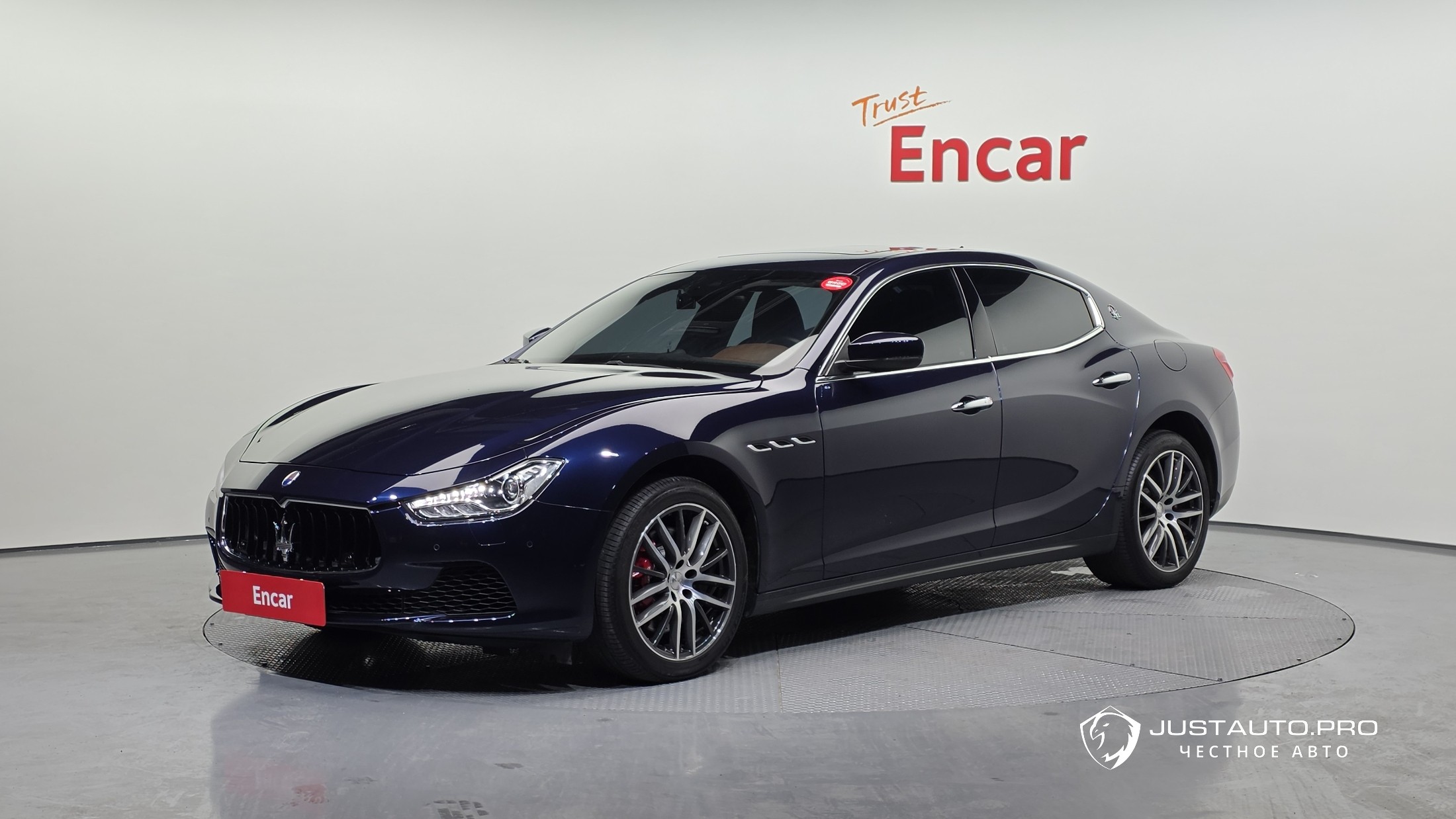 Автомобиль Maserati Ghibli