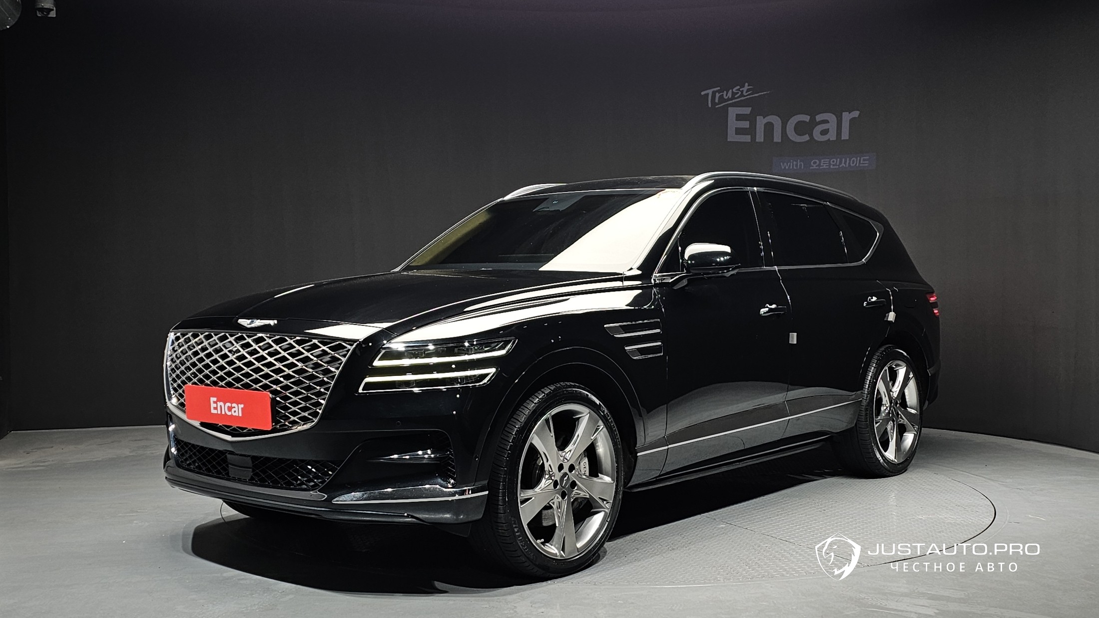 Автомобиль Genesis GV80