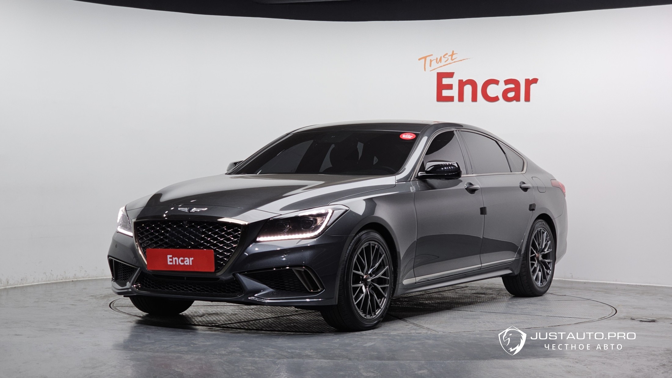 Автомобиль Genesis G80