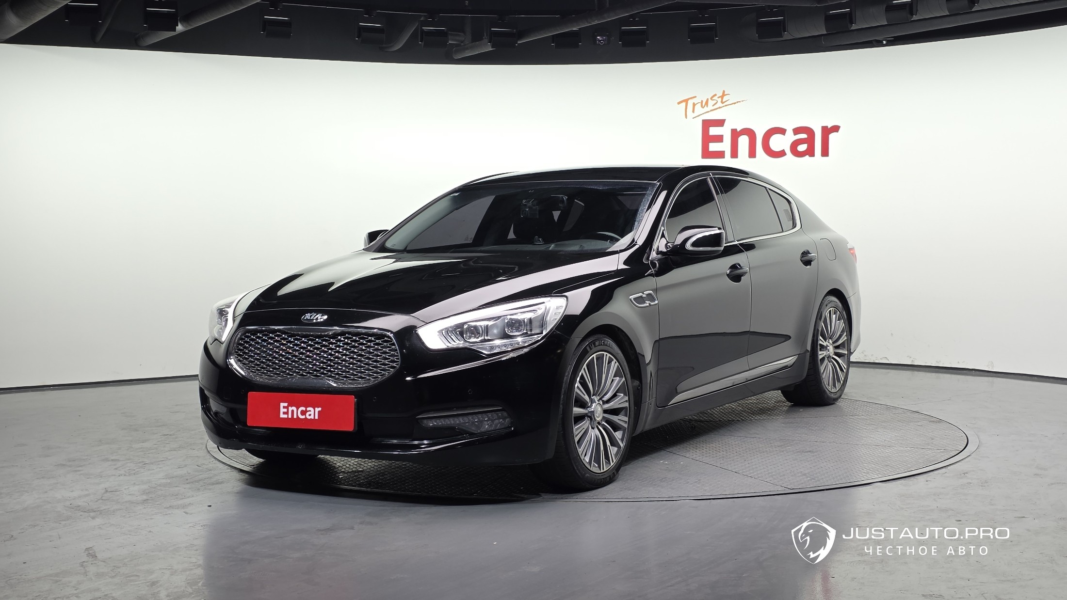 Автомобиль Kia K9