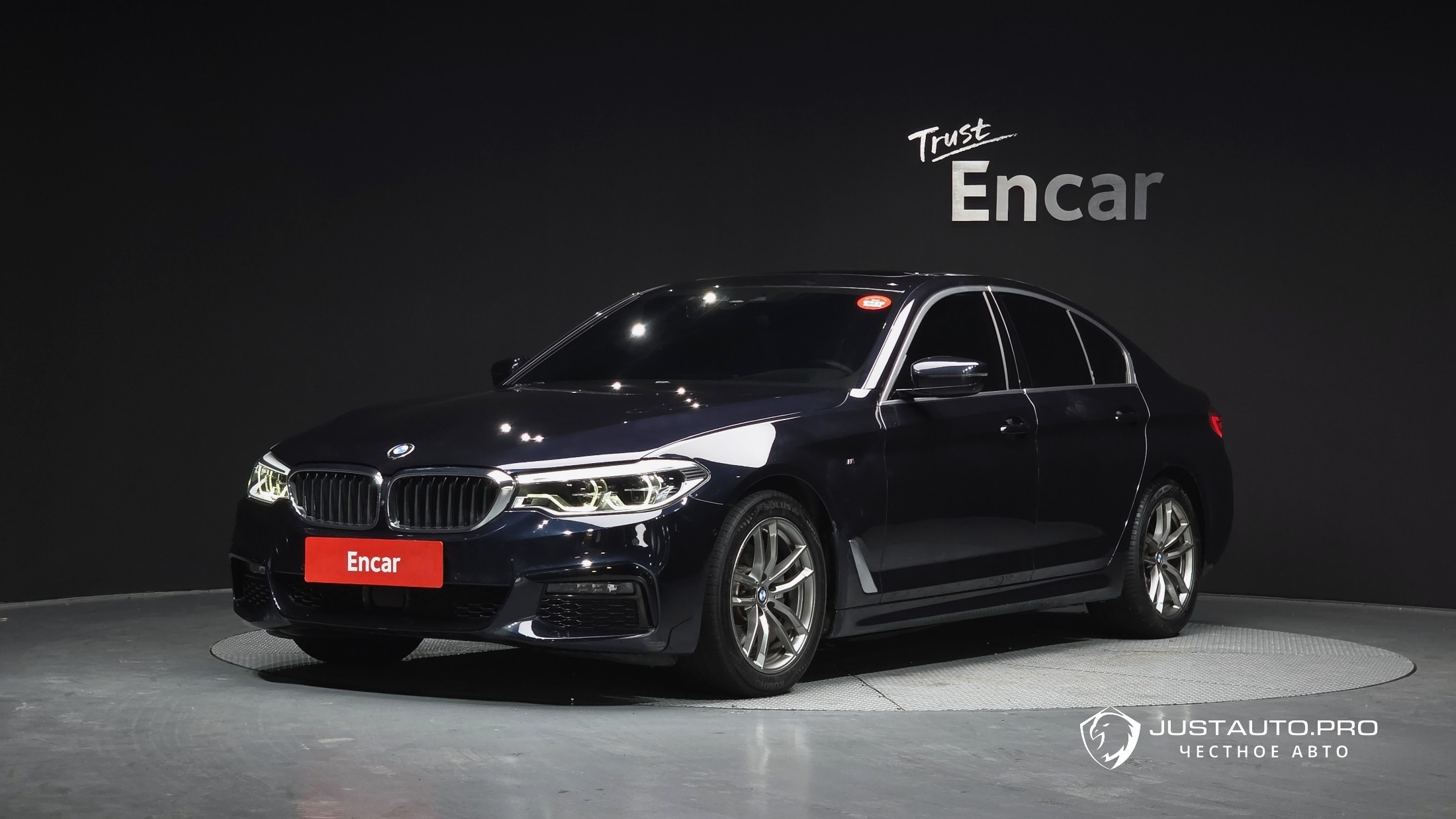 Автомобиль BMW 5-Series