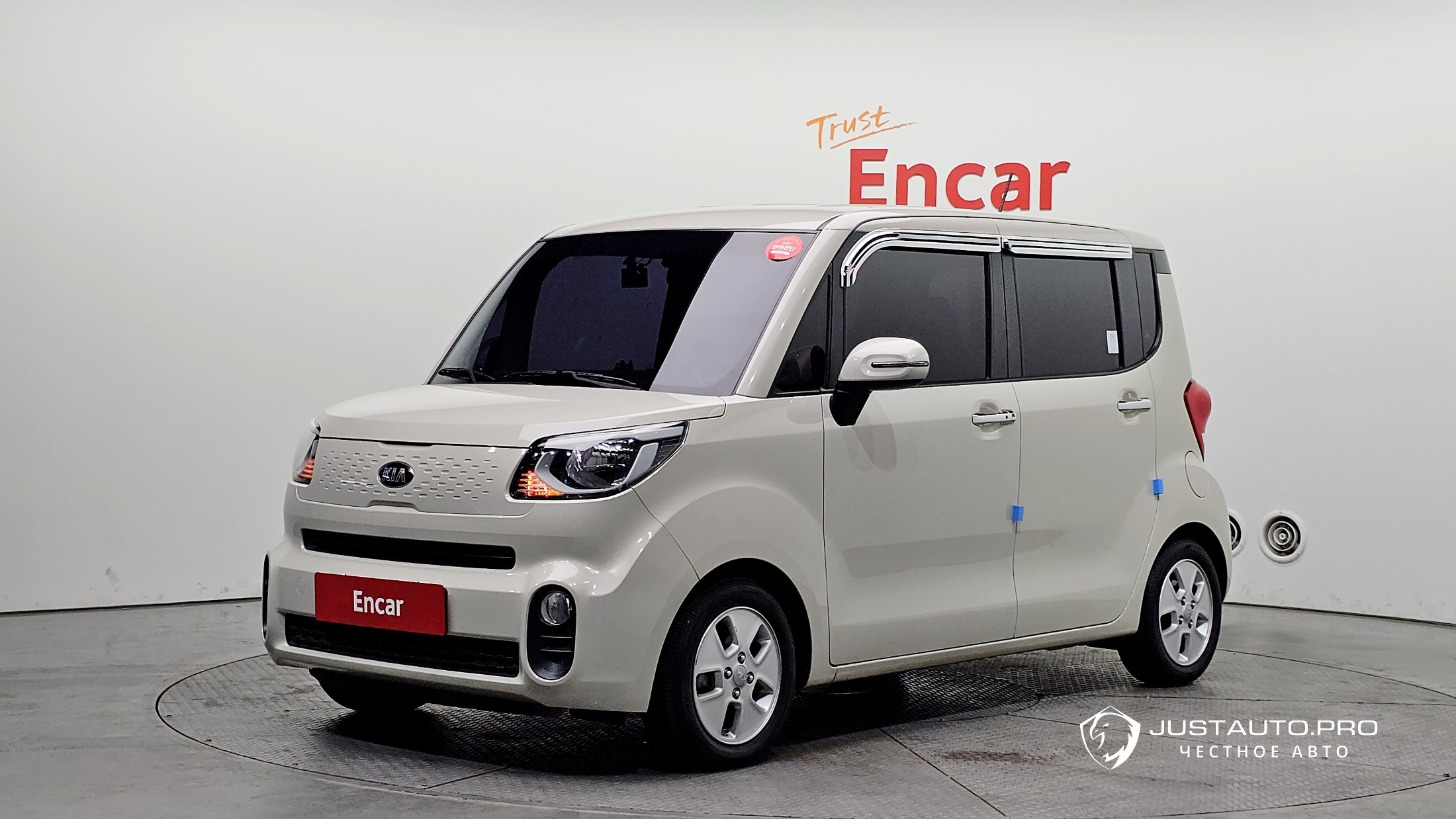 Автомобиль Kia RAY