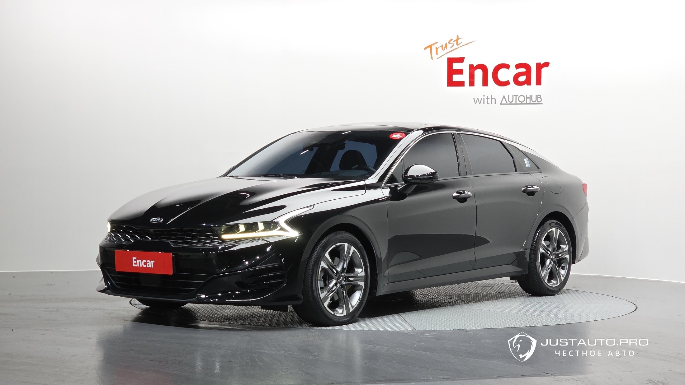 Автомобиль Kia K5