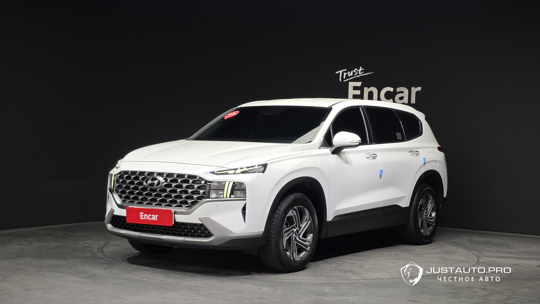 Автомобиль Hyundai Santafe
