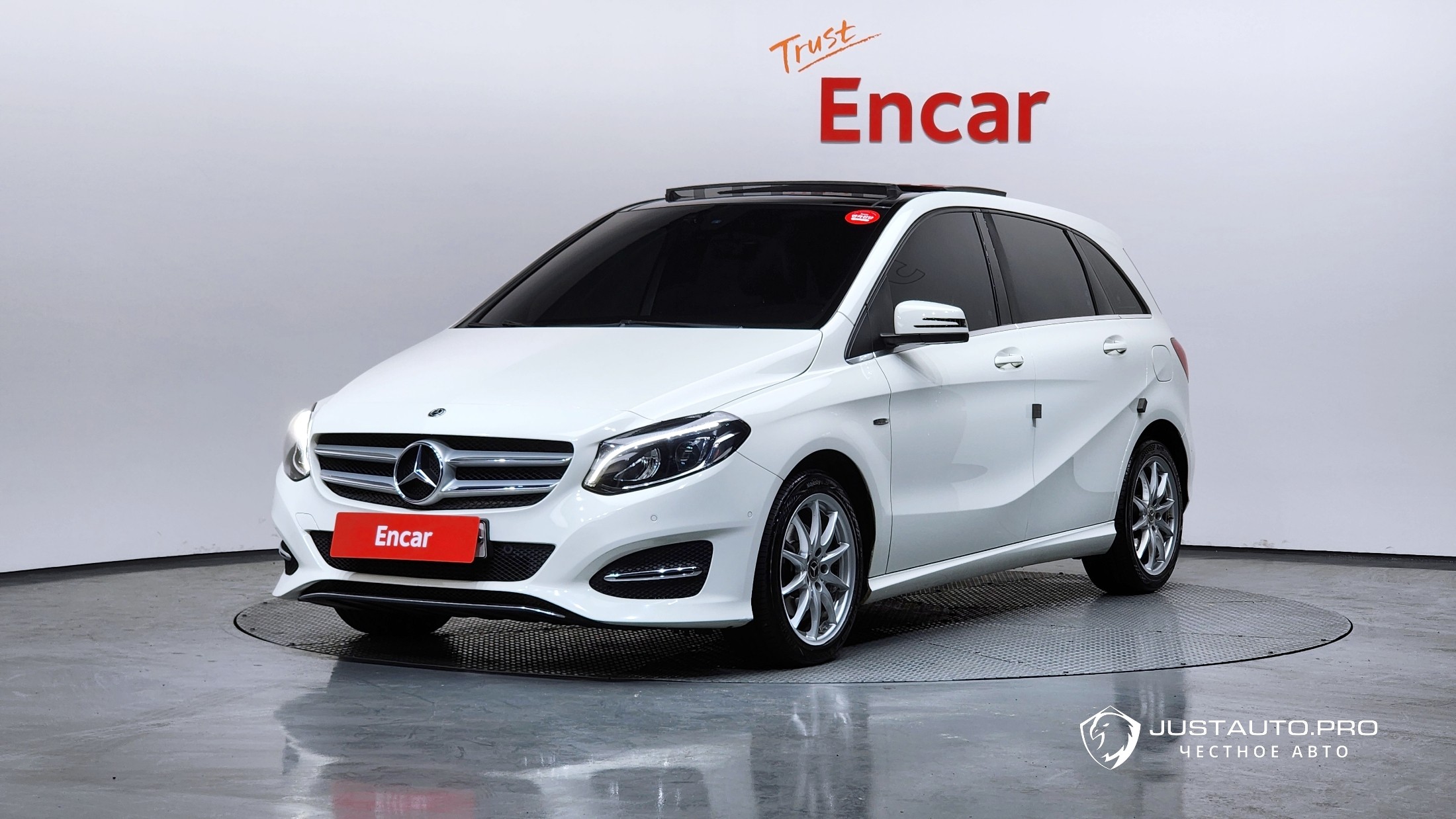 Автомобиль Mercedes-Benz B-Class