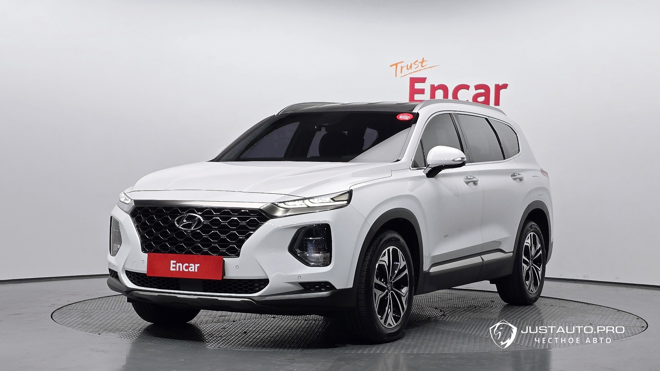 Автомобиль Hyundai Santafe