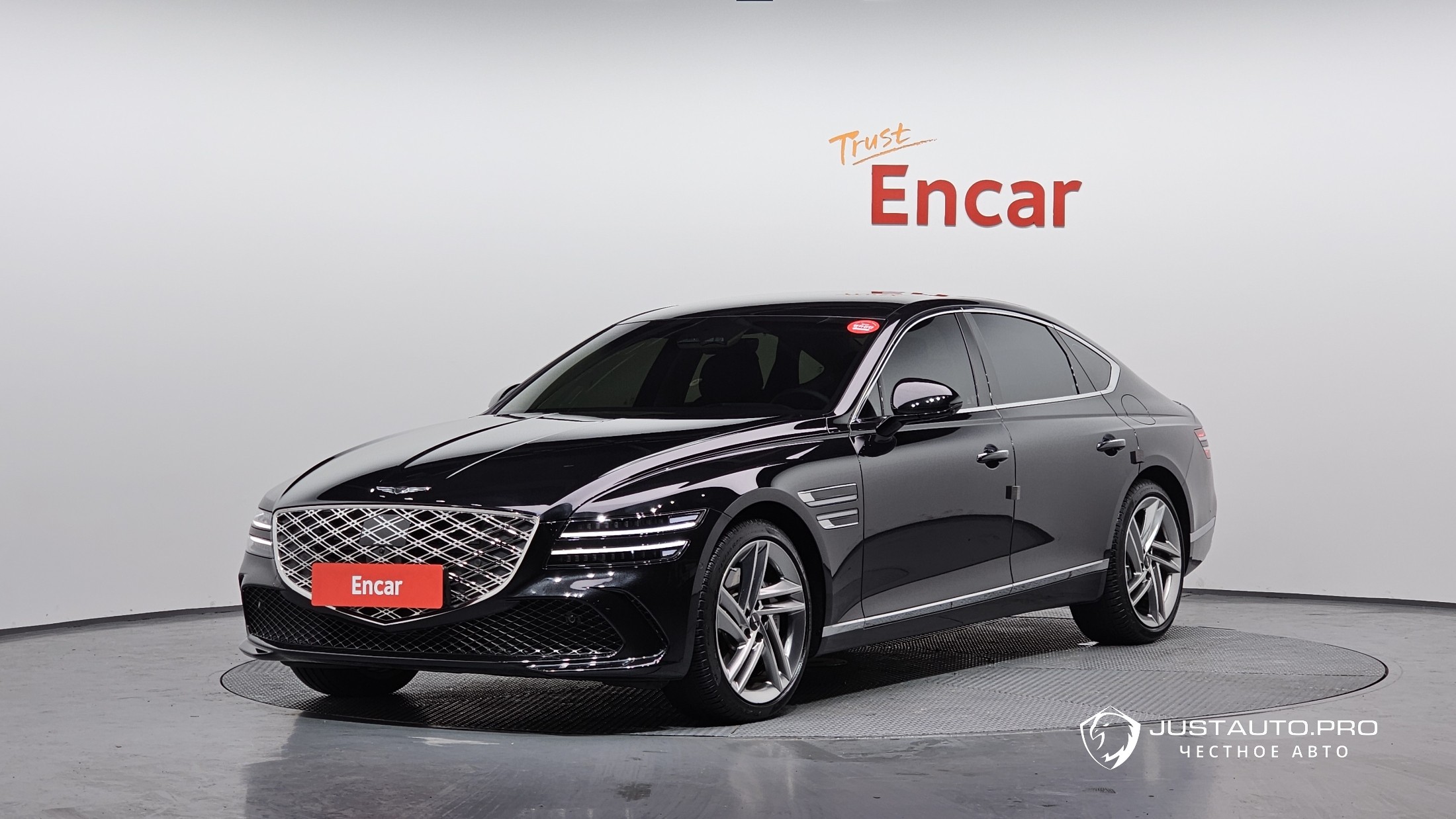 Автомобиль Genesis G80