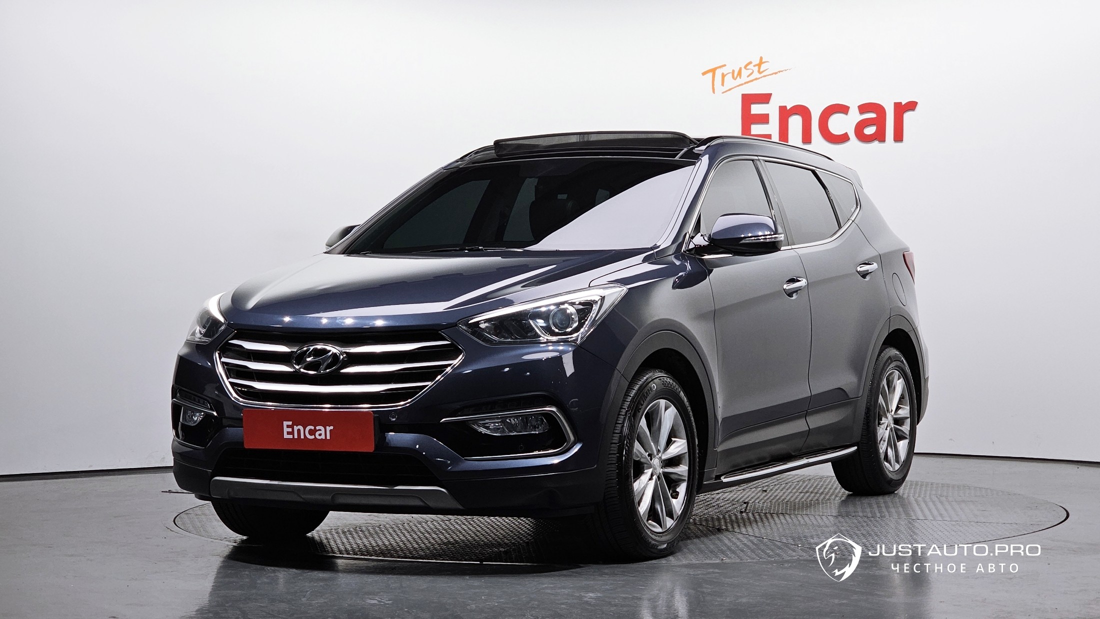 Автомобиль Hyundai Santafe