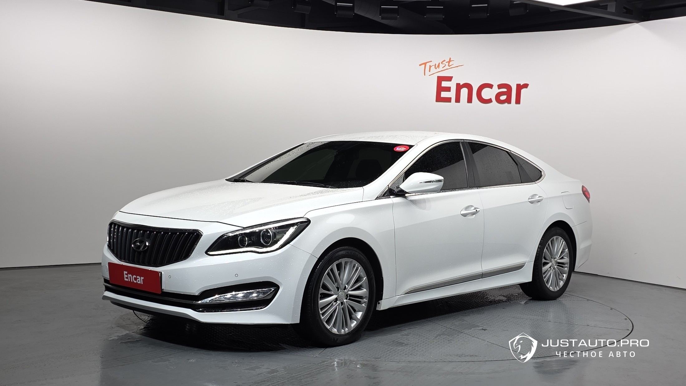 Автомобиль Hyundai Aslan