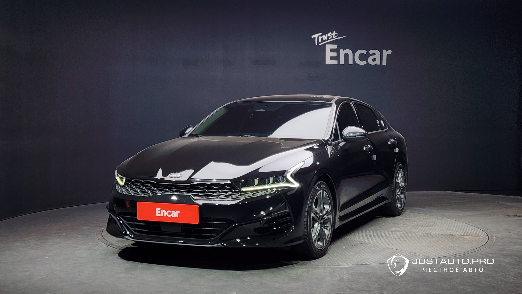 Автомобиль Kia K5