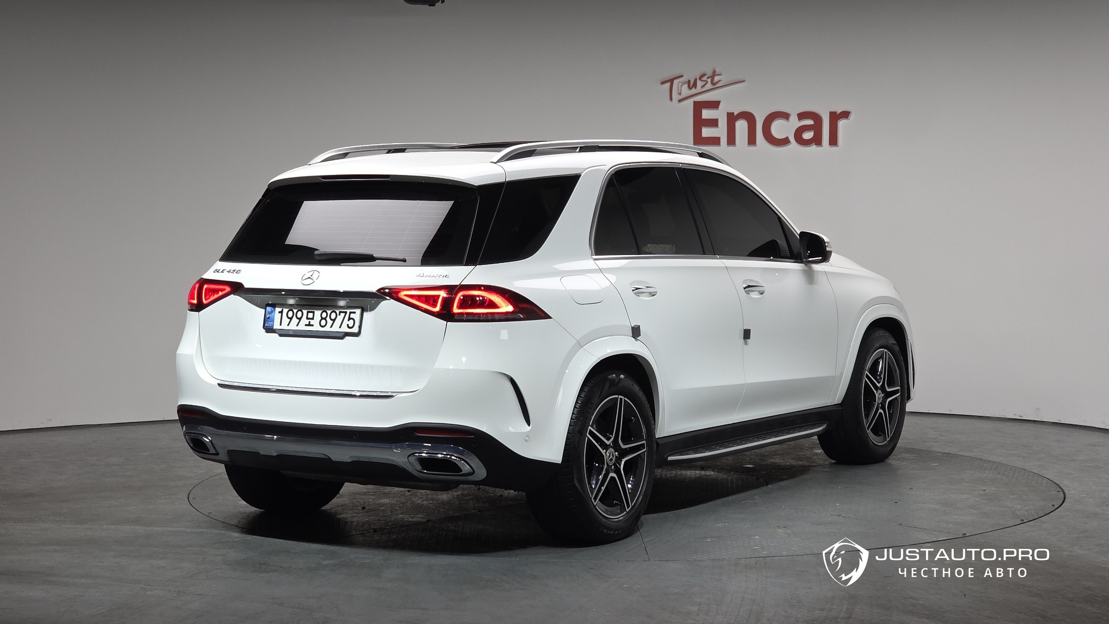 Автомобиль Mercedes-Benz GLE-Class