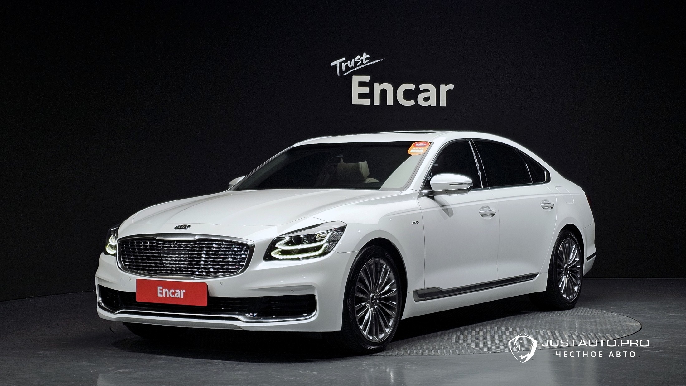 Автомобиль Kia K9